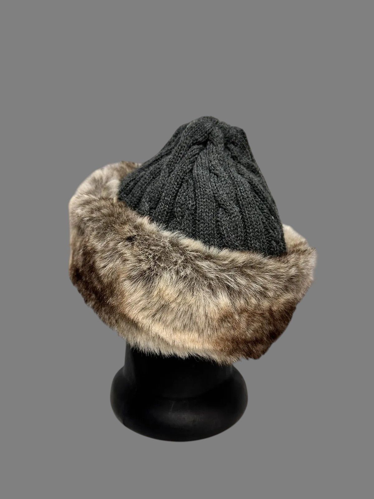 If Six Was Nine Vintage Barts Gray Knit Hat with Fur Trim Y2K One Size Size ONE SIZE - 5 Thumbnail