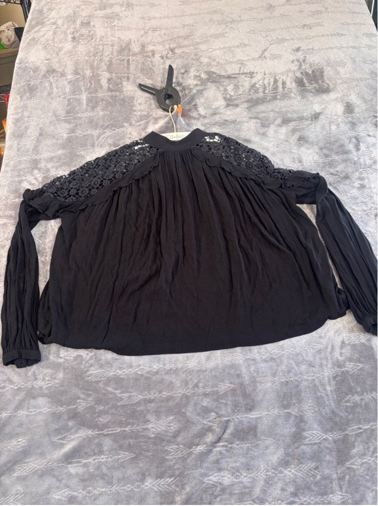 Free People Women's Free People Blouse Size M Black Long Sleeve Lace Size L / US 10 / IT 46 - 8 Thumbnail