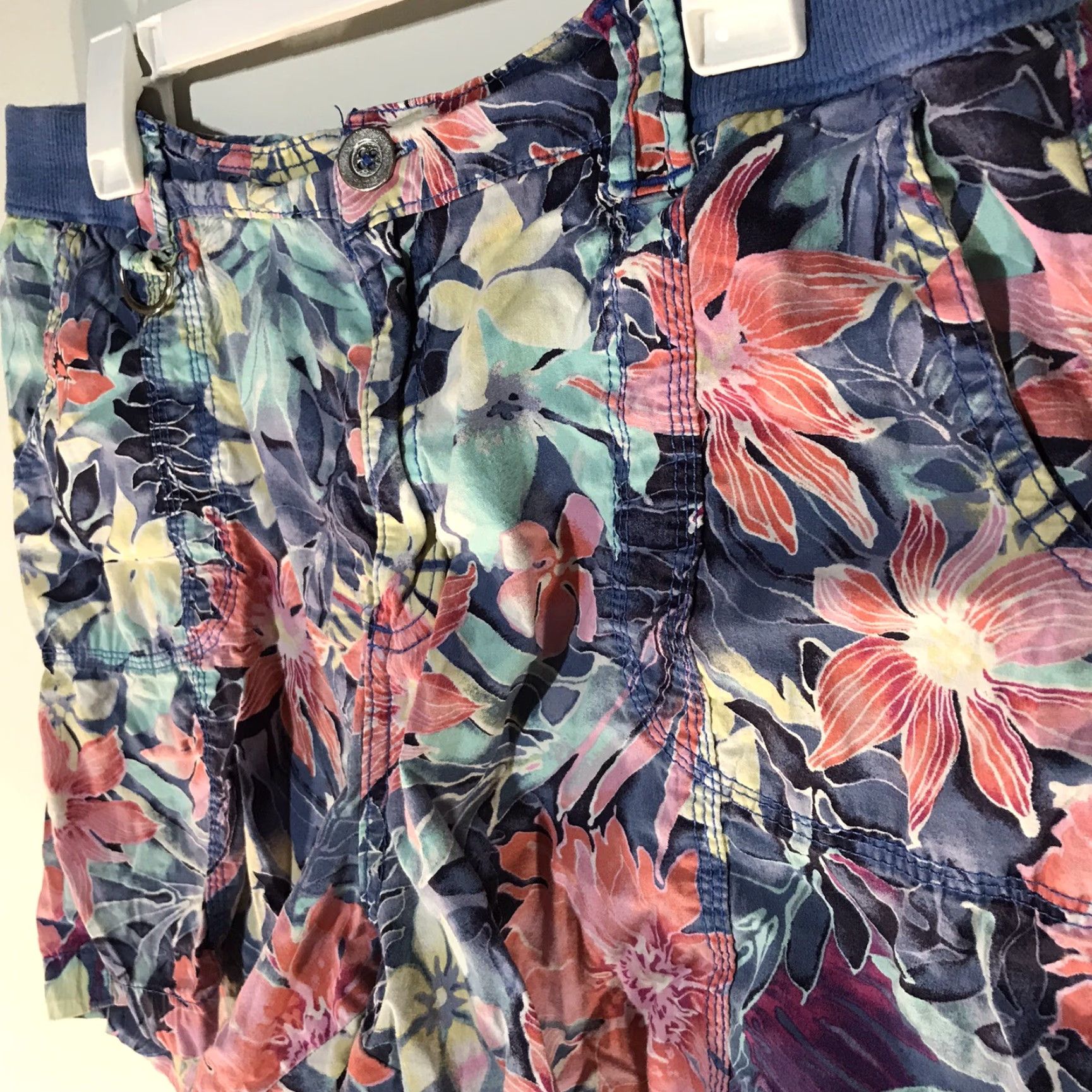 Vintage VINTAGE Fresh Tropical Floral Shorts Women’s Size 12 Cotton Spandex Casual Summer Women Size 34" / US 12 / IT 48 - 2 Thumbnail