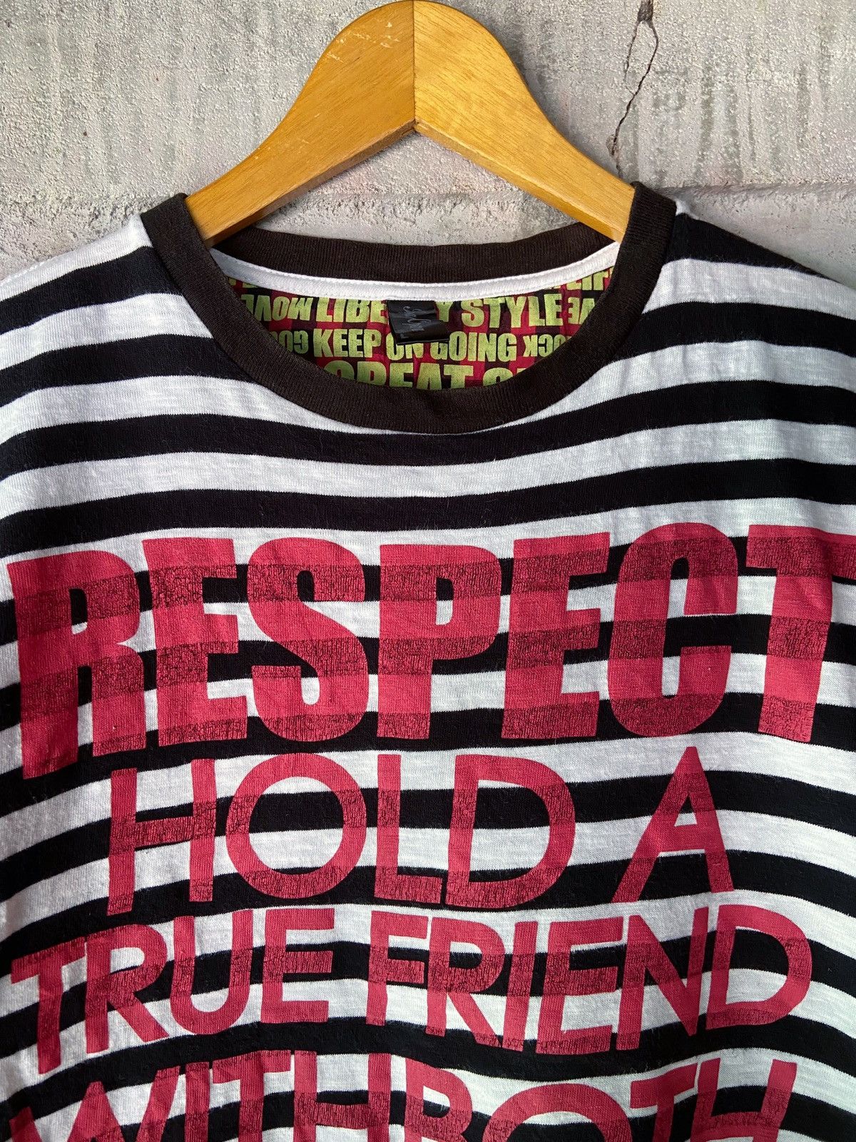 Japanese Brand RESPECT HOLD A TRUE FRIEND STRIPED TEE Size US M / EU 48-50 / 2 - 4 Thumbnail