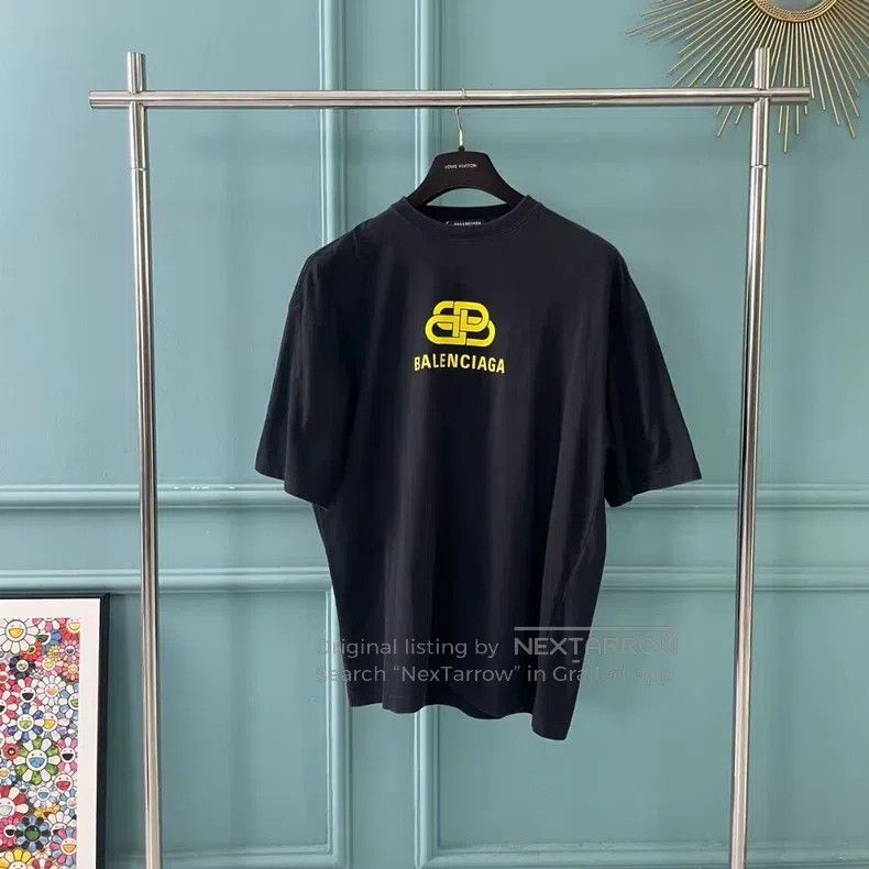 Balenciaga Balenciaga Black lock print short-sleeved shirt Size US M / EU 48-50 / 2 - 1 Thumbnail