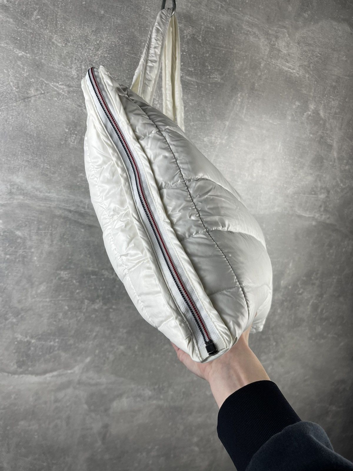 Moncler Moncler France Nylon Puffer Luxury Down White Zip Tote Bag Size ONE SIZE - 5 Thumbnail