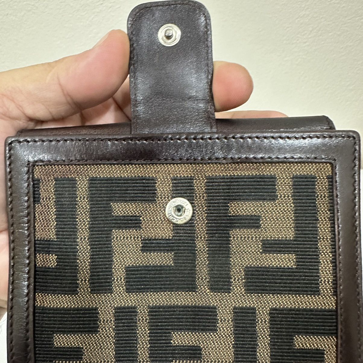 Fendi ‼️YES‼️ FENDI FF BIFOLD WALLET Size ONE SIZE - 3 Thumbnail