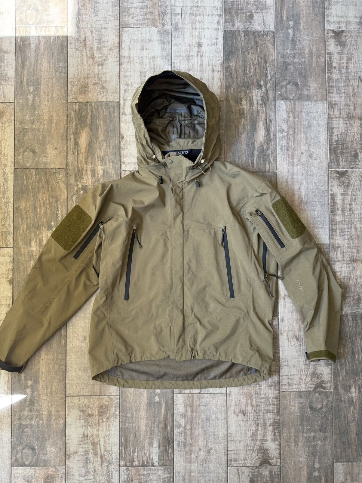Arcteryx Leaf Alpha Jacket Gen 1 | Grailed