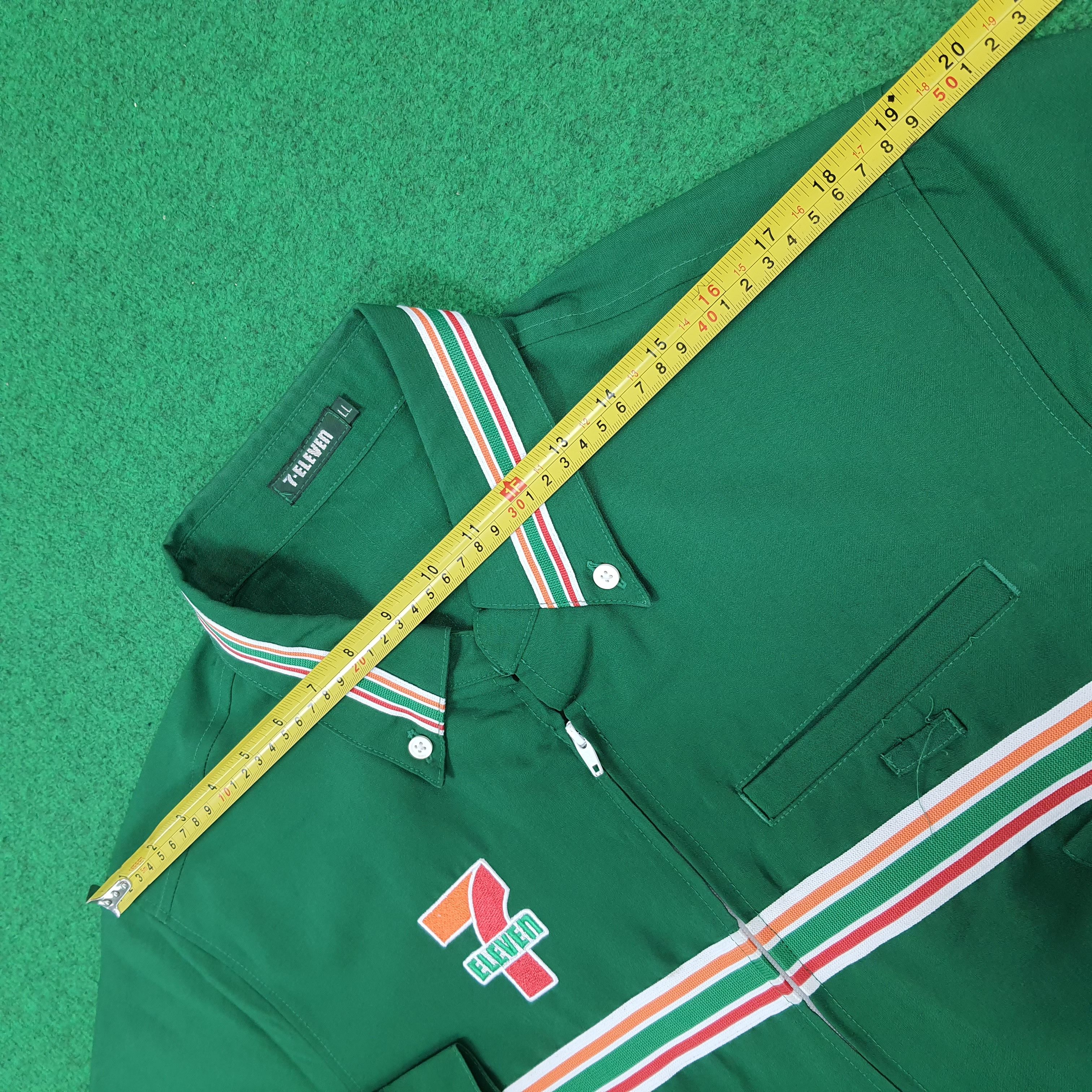 Japanese Brand Vintage 7 Eleven Japan Staff Uniform Workwear C301N5 Size US L / EU 52-54 / 3 - 8 Thumbnail