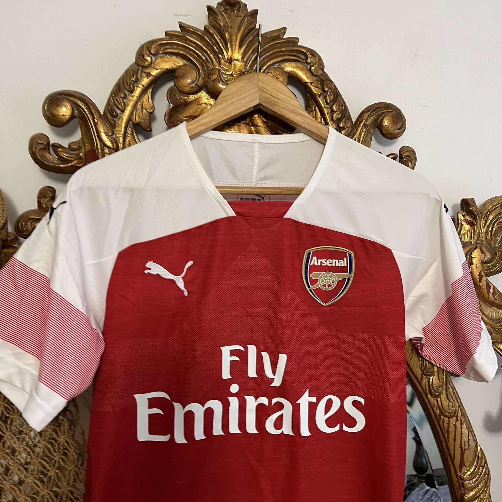 Puma Puma Arsenal soccer jersey Sz S Size US S / EU 44-46 / 1 - 3 Thumbnail