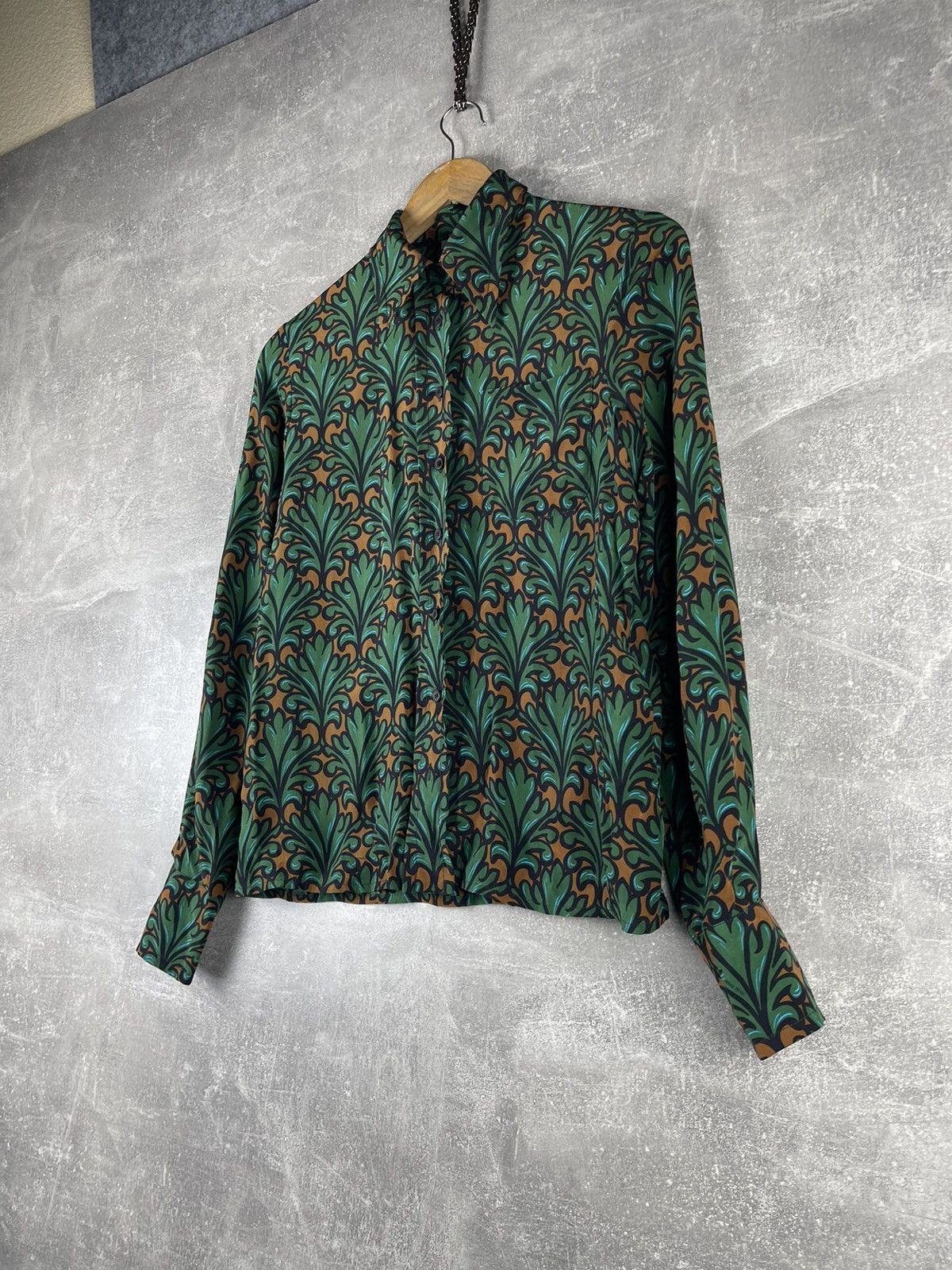 Miu Miu Miu Miu 100% SILK Baroque Print Button Up Shirt Green Brown Size S / US 4 / IT 40 - 2 Thumbnail