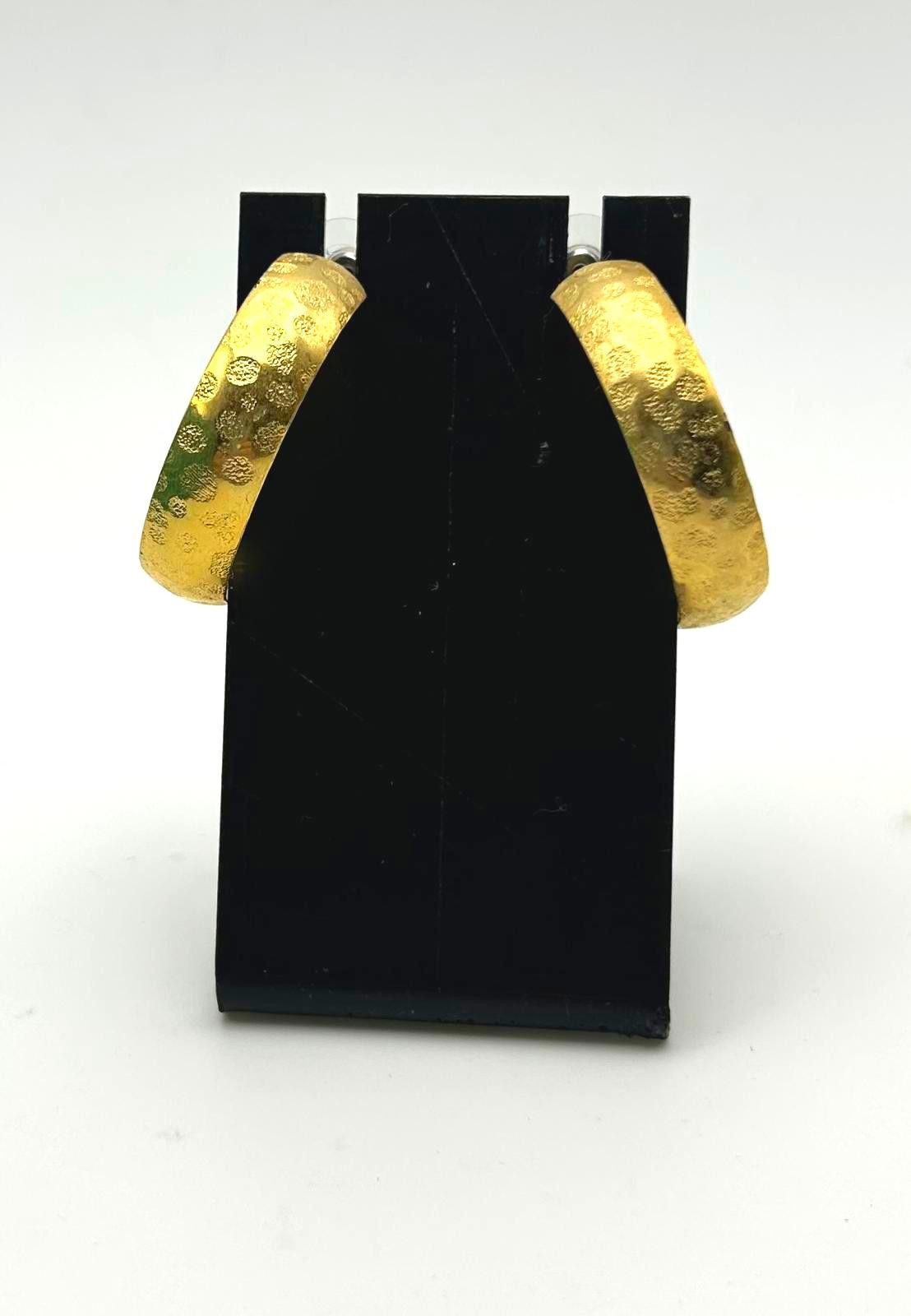 Elie Tahari Vintage Textured Gold Wide Hoop Earrings – Unisex Streetwear Size ONE SIZE - 3 Thumbnail