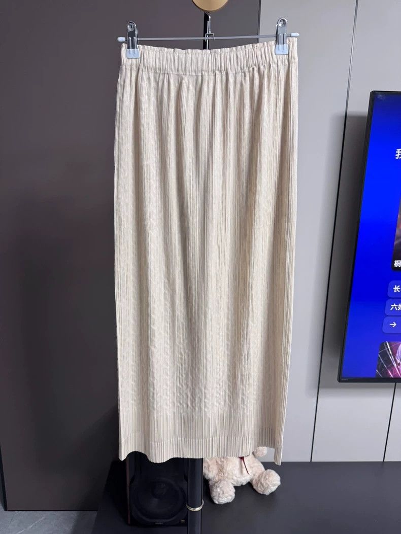Issey Miyake Issey Miyake size:3 A beige braided skirt Size 22" - 2 Thumbnail