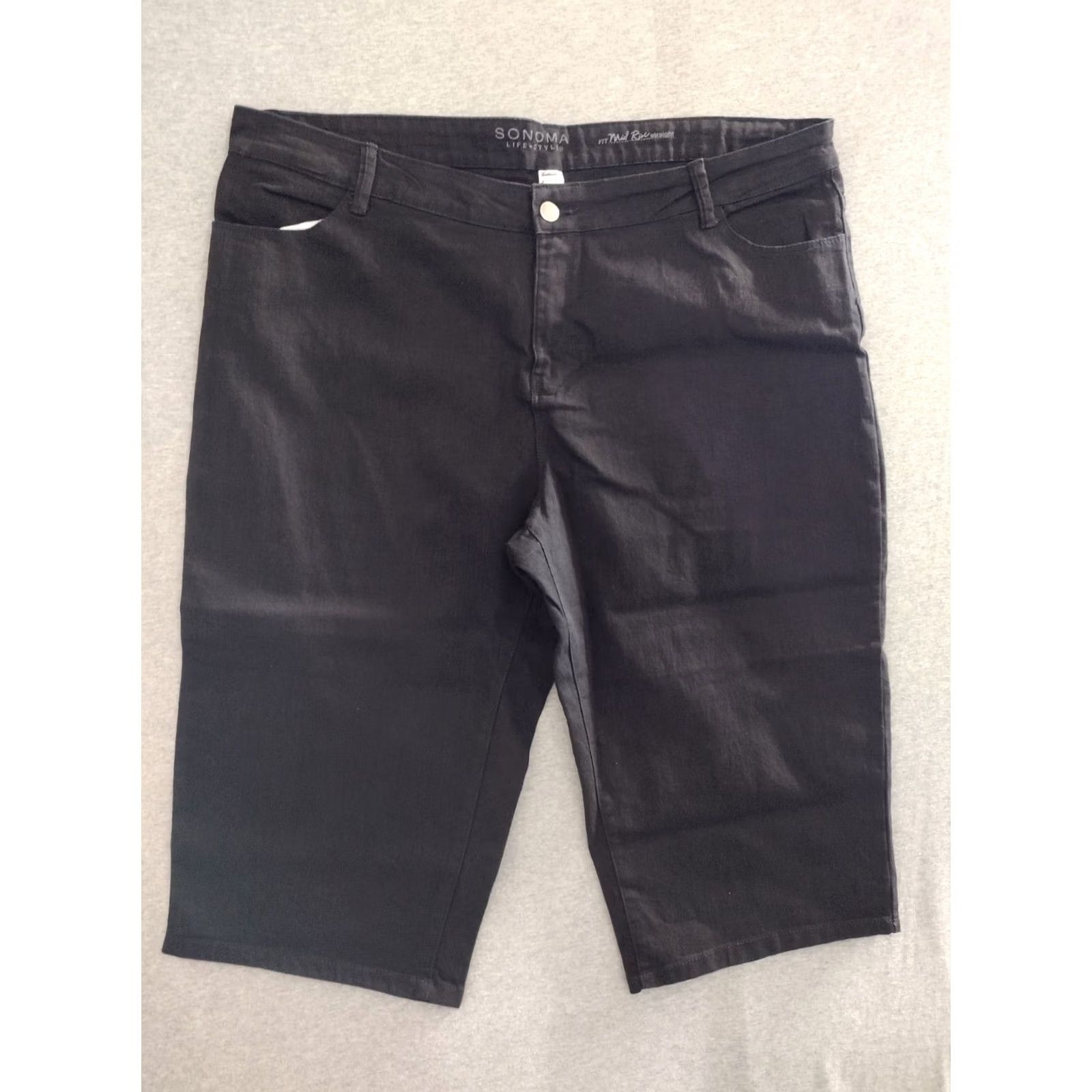 Vintage Sonoma Black Cotton Blend Bermuda Shorts Women's Size 24 Mid Rise Stretch Denim Casual Bermuda Pull Zip Front Pockets Size 30" / US 8 / IT 44 - 2 Thumbnail