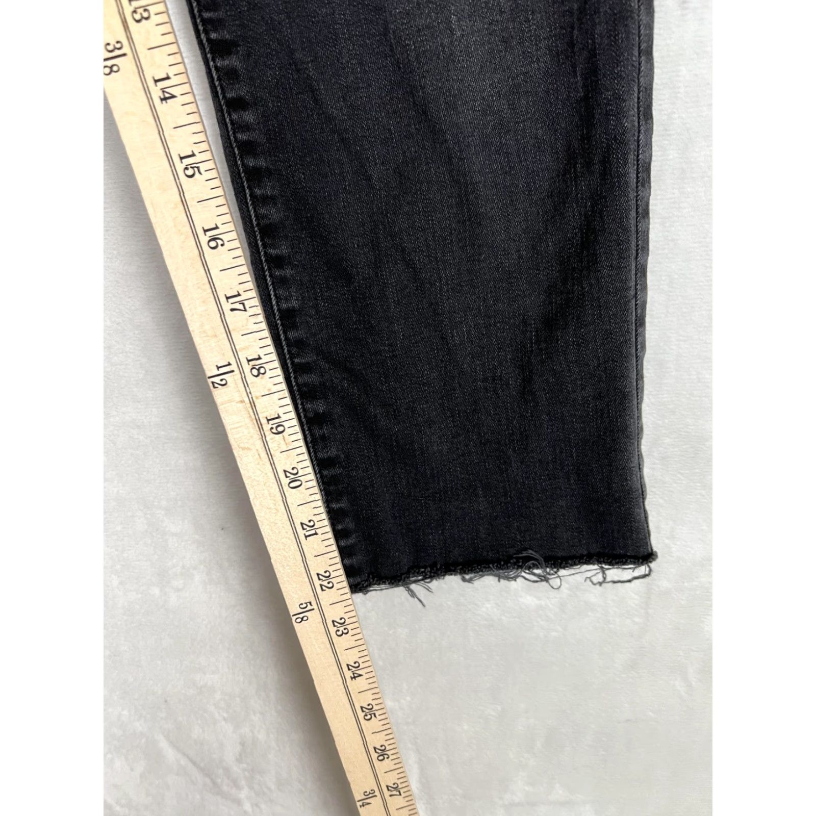 Lucky Brand Lucky Brand Jeans Women's 6 28 Black Dark Wash Cropped Denim Ankle Stretch Distressed Frayed Hem Pockets Zip 23 in Inseam Womens Size 28" / US 6 / IT 42 - 3 Thumbnail