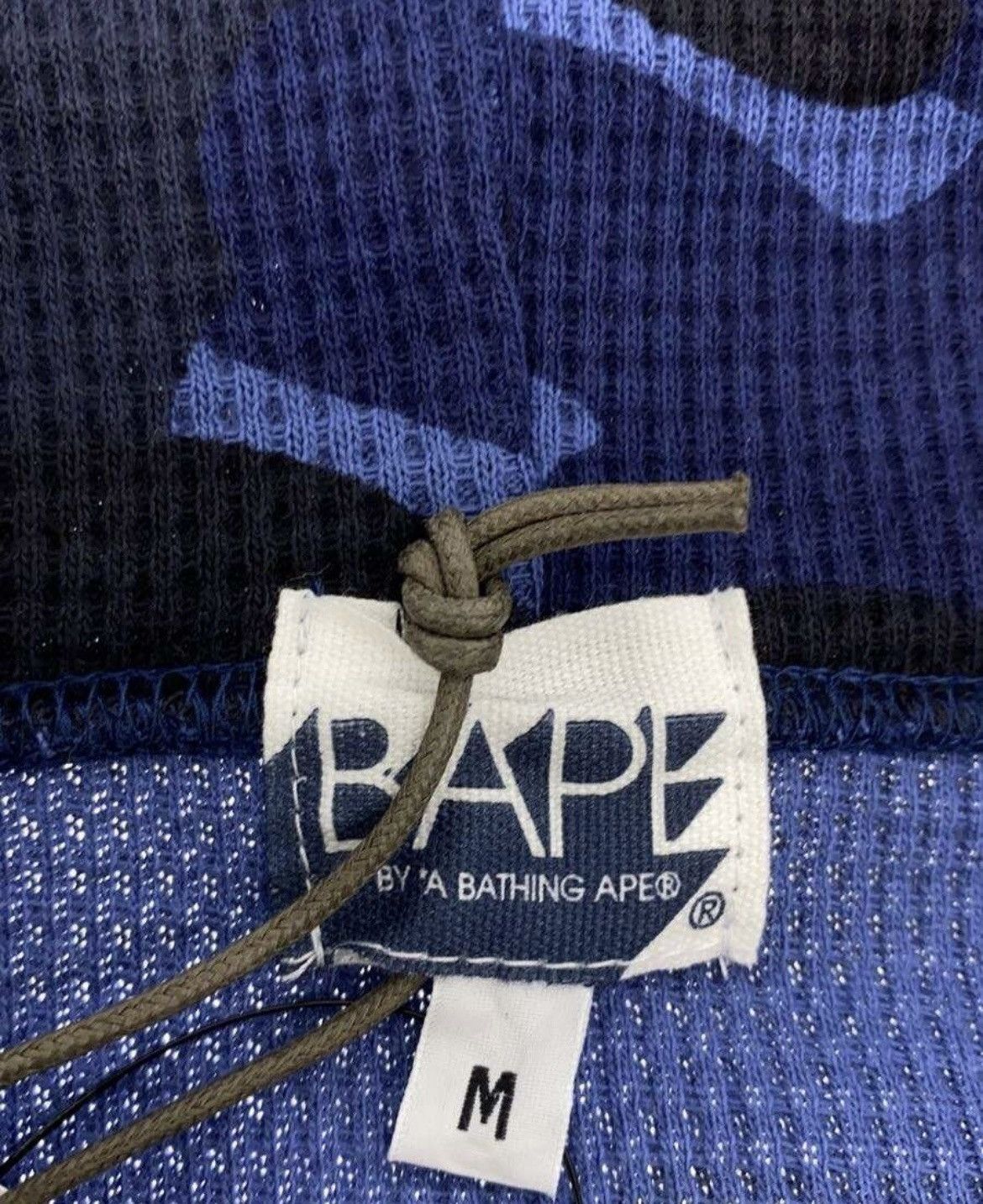 Bape RARE OG 2006 A BATHING APE 1ST BLUE CAMO THERMAL HOODIE Size US M / EU 48-50 / 2 - 2 Thumbnail
