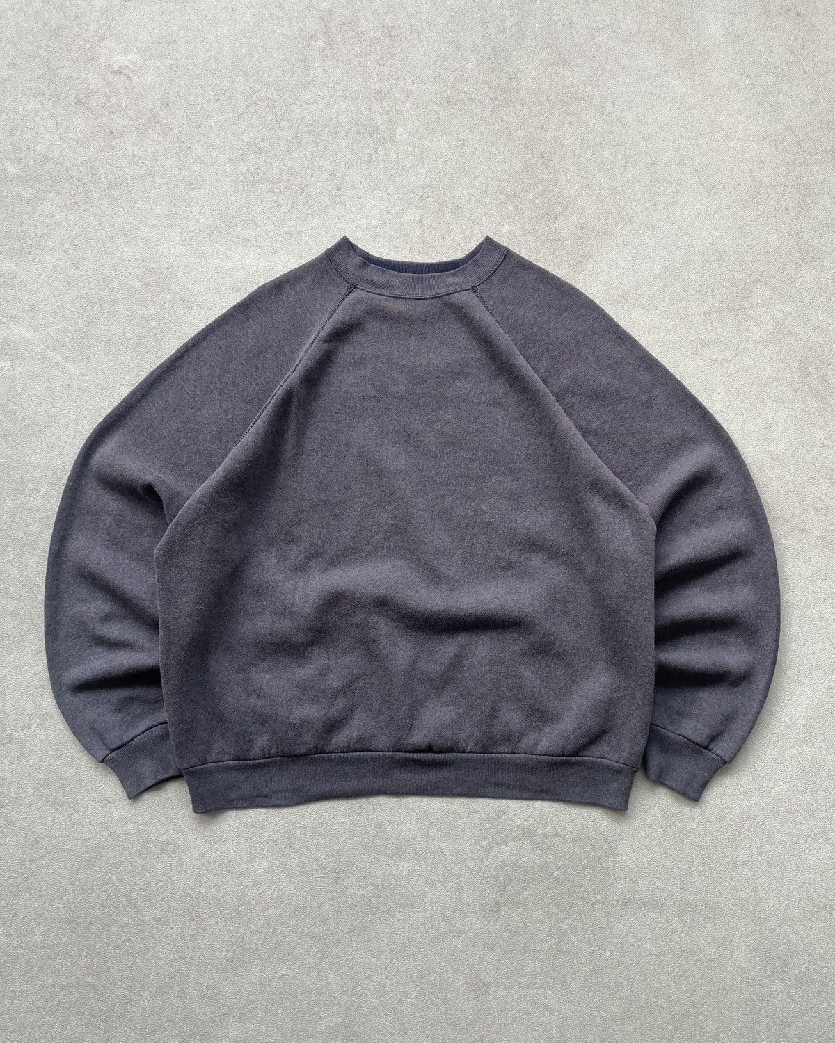 Tultex 1990s Sunfaded Tultex Raglan Sweatshirt Indigo Size US XL / EU 56 / 4 - 1 Thumbnail