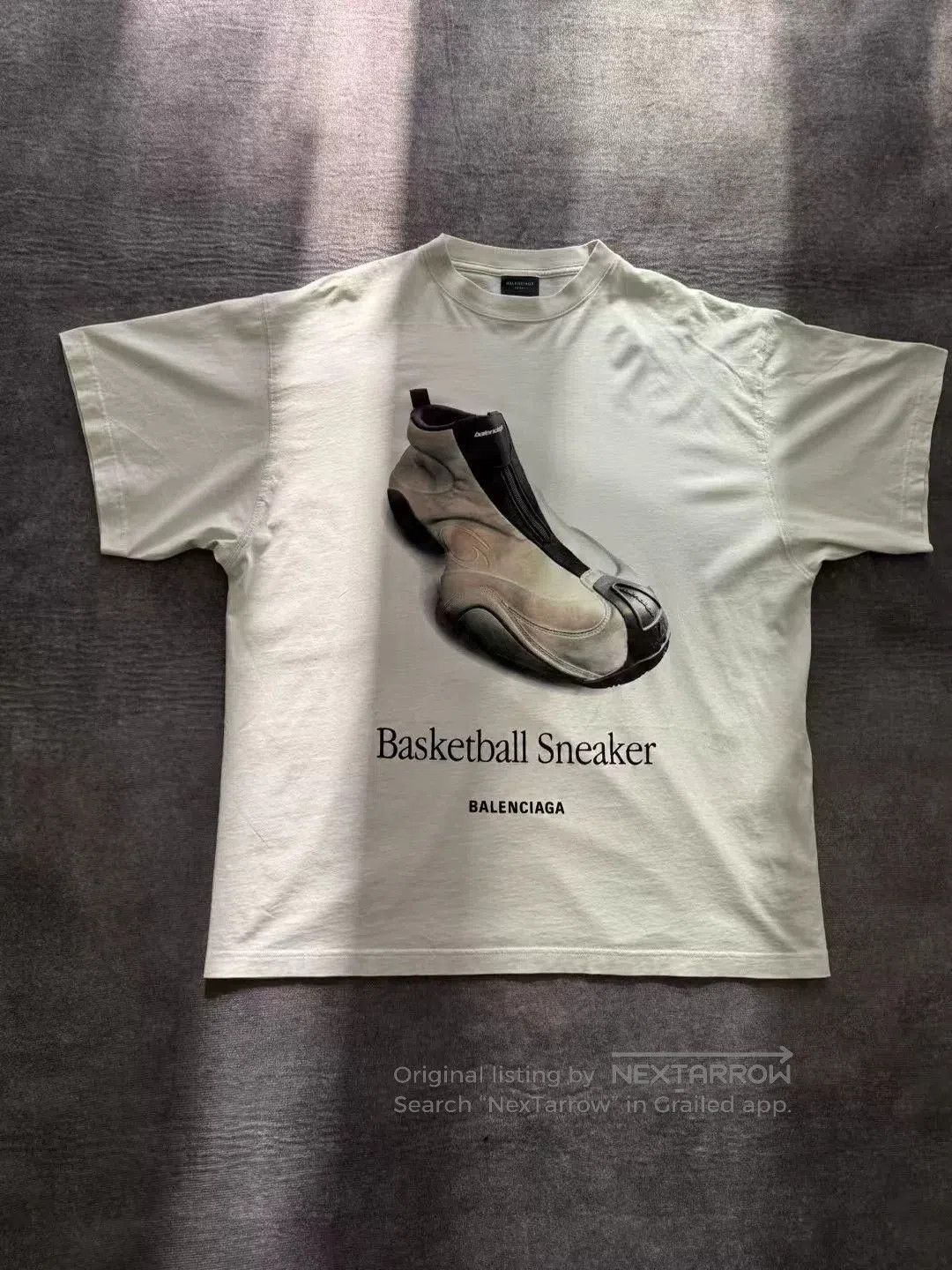 Balenciaga Balenciaga Basketball Sneaker Logo Tee. Size US M / EU 48-50 / 2 - 1 Thumbnail