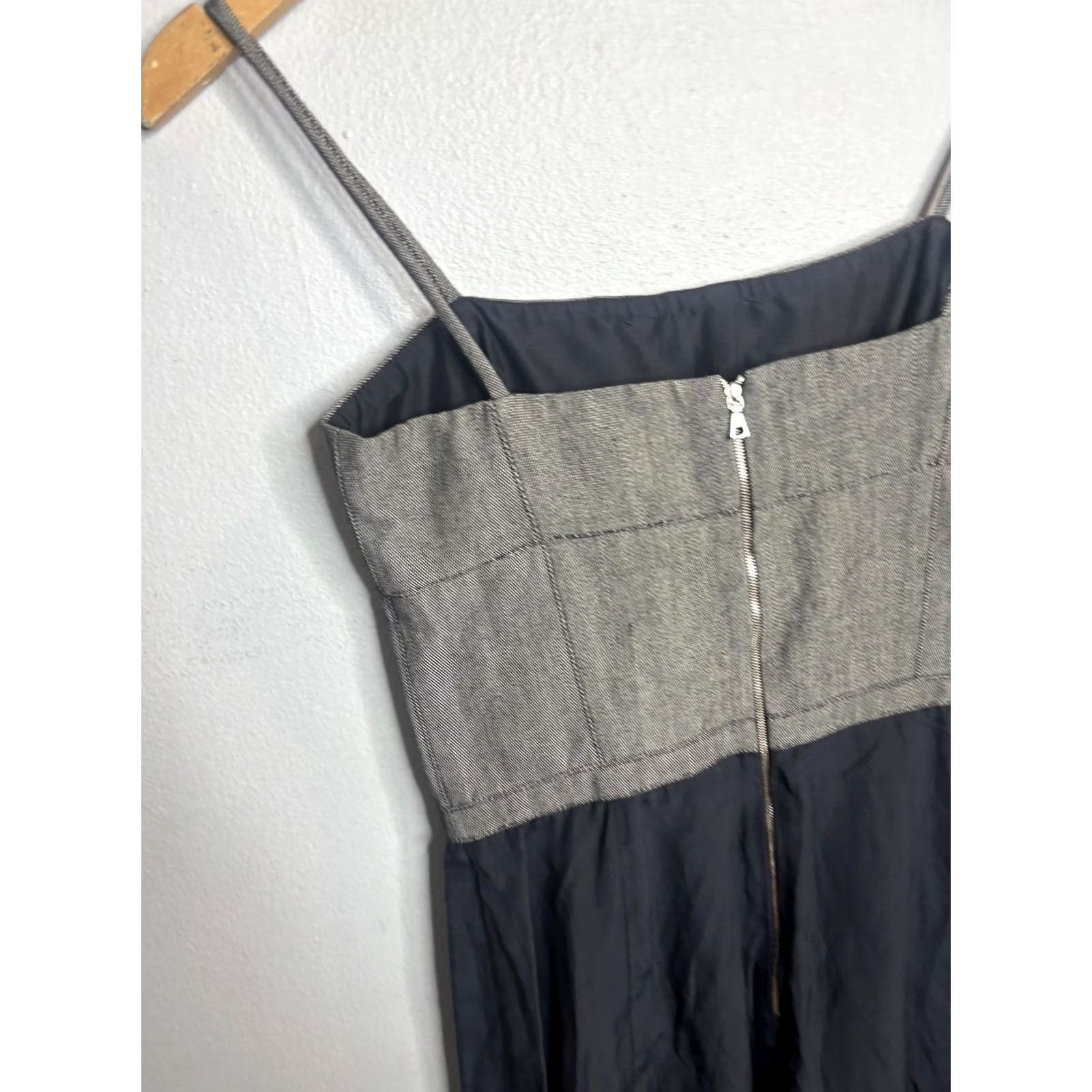 Narciso Rodriguez VINTAGE? No. Narciso Rodriguez Dress Womens 2 Black Gray Strappy Pleated Midi Made In Italy Size XS / US 0-2 / IT 36-38 - 2 Thumbnail