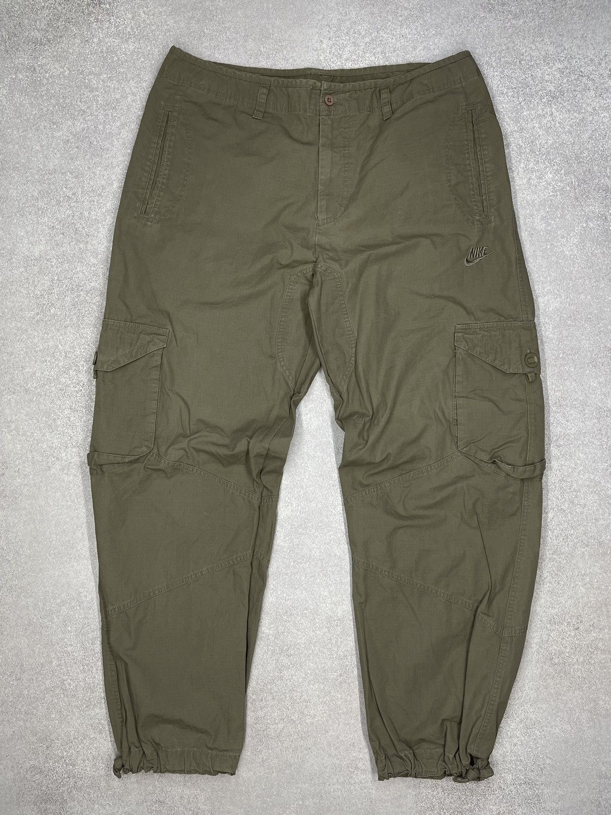 90s NIKE ACG technical nylon cargo pants