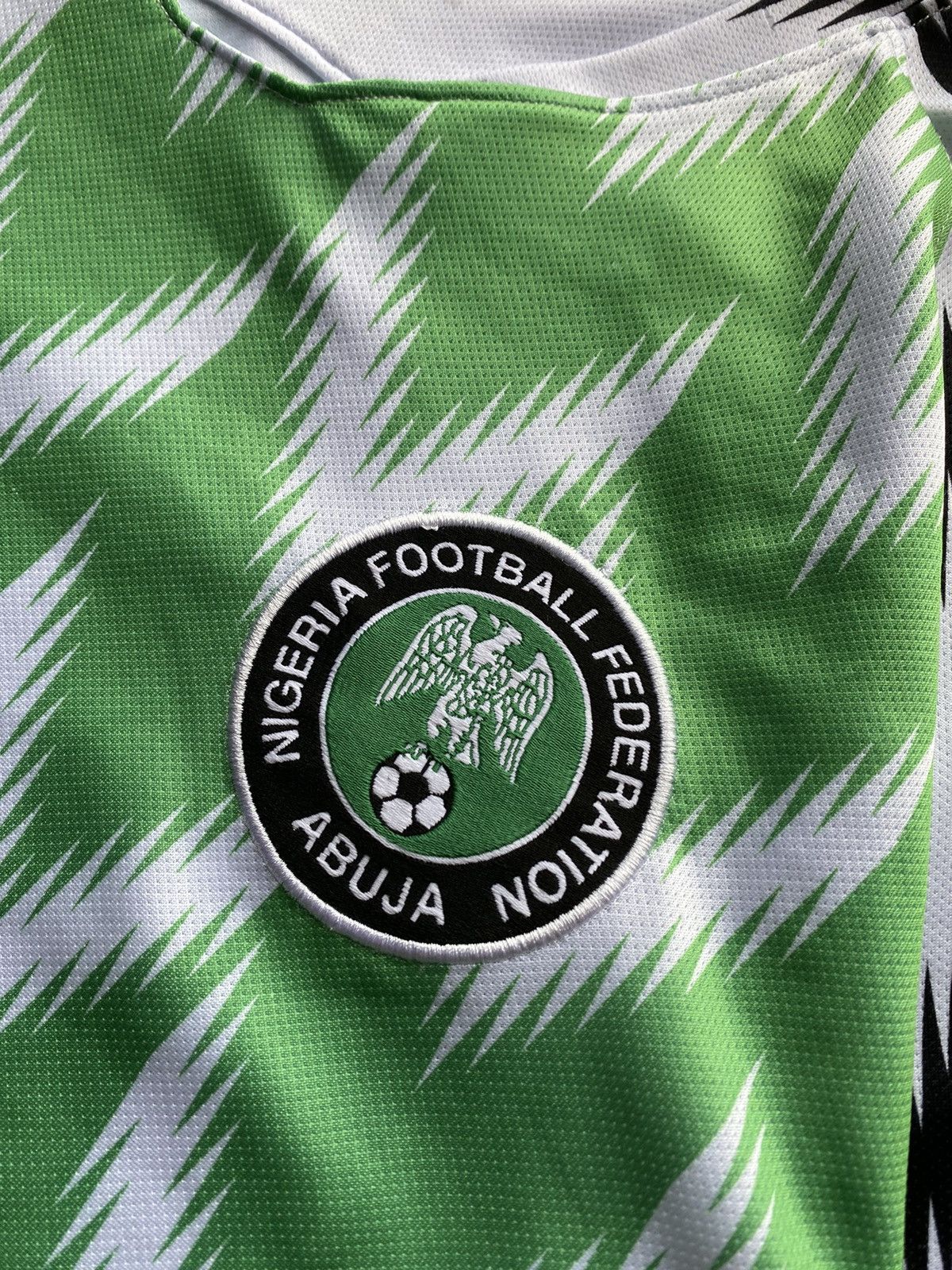 Nike NIGERIA HOME 2018 WORLD CUP SOCCER JERSEY FOOTBALL NIKE Size US L / EU 52-54 / 3 - 5 Thumbnail