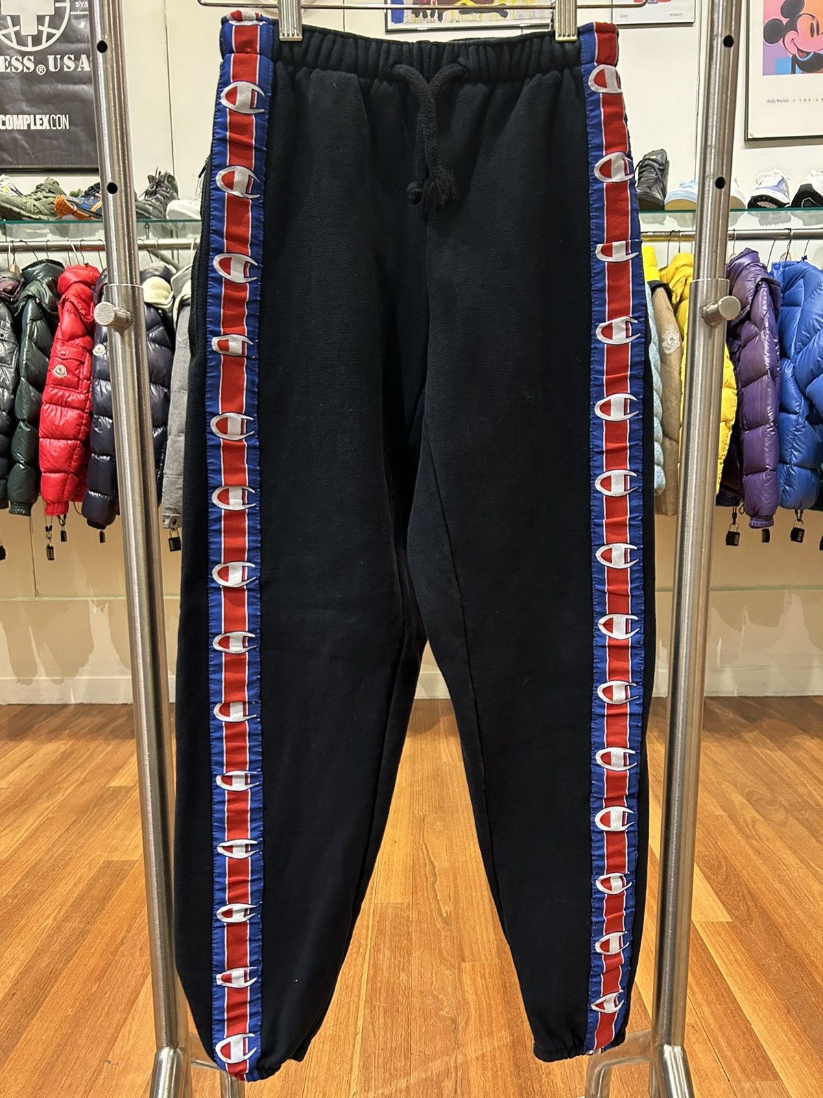 Champion x vetements sweatpants best sale