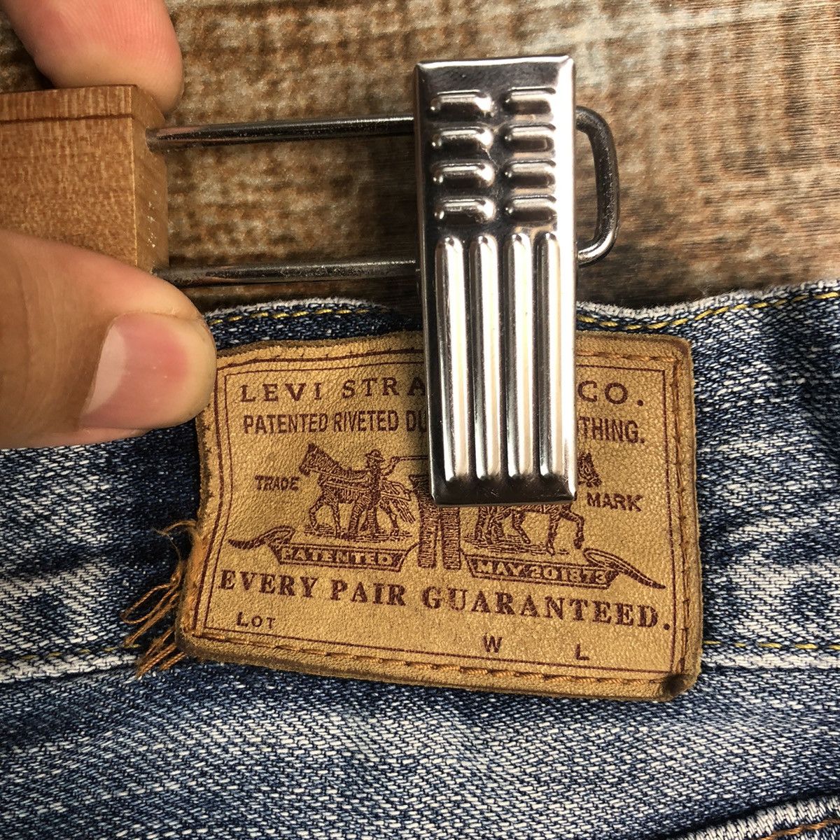 Levi's Levis vintage Blue Denim jeans Pants #A2097 Size US 30 / EU 46 - 22 Thumbnail