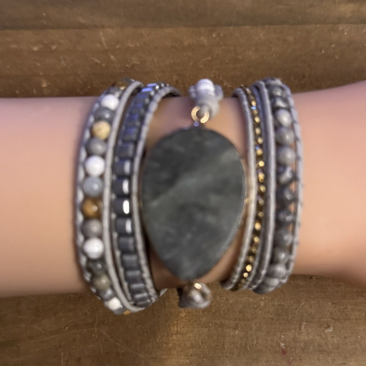 Other IUNIQUEEN mixed natural stone leather wrap bracelet Size ONE SIZE - 1 Thumbnail
