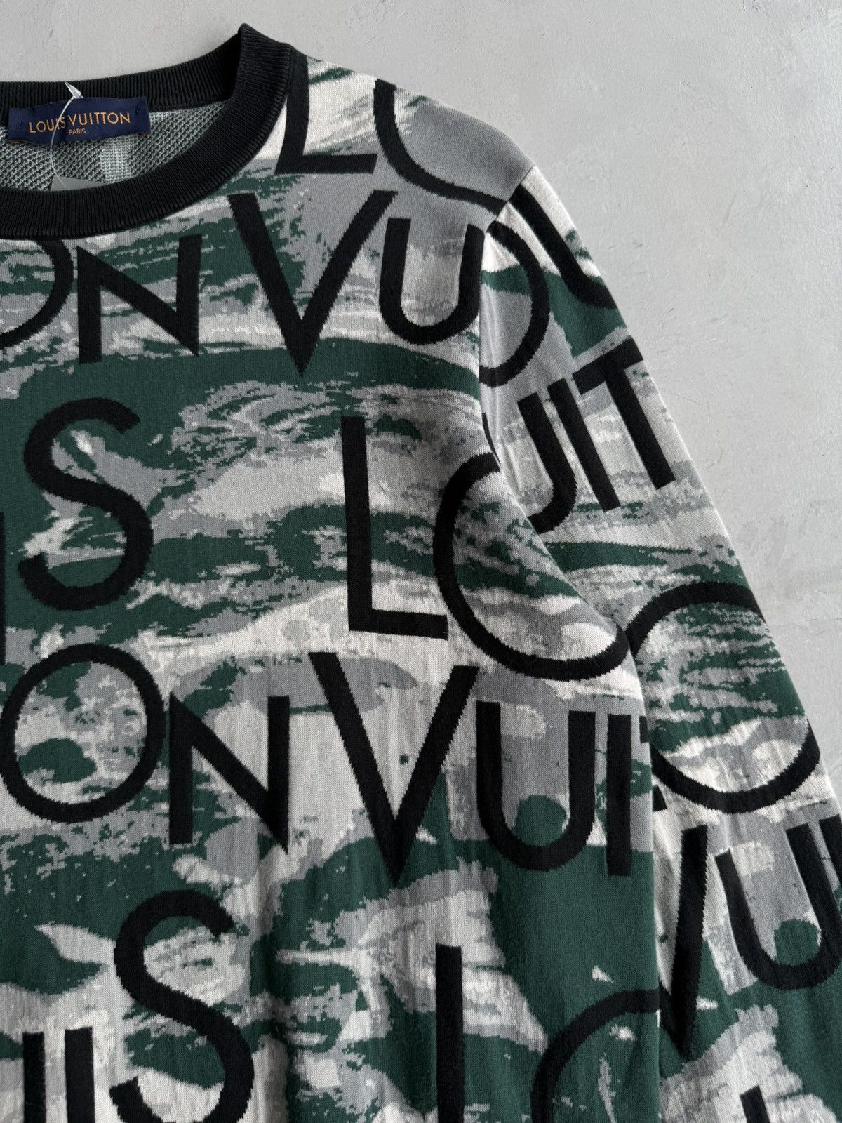 Louis Vuitton Louis Vuitton - Camou Script Knit Crewneck Size US XL / EU 56 / 4 - 8 Thumbnail