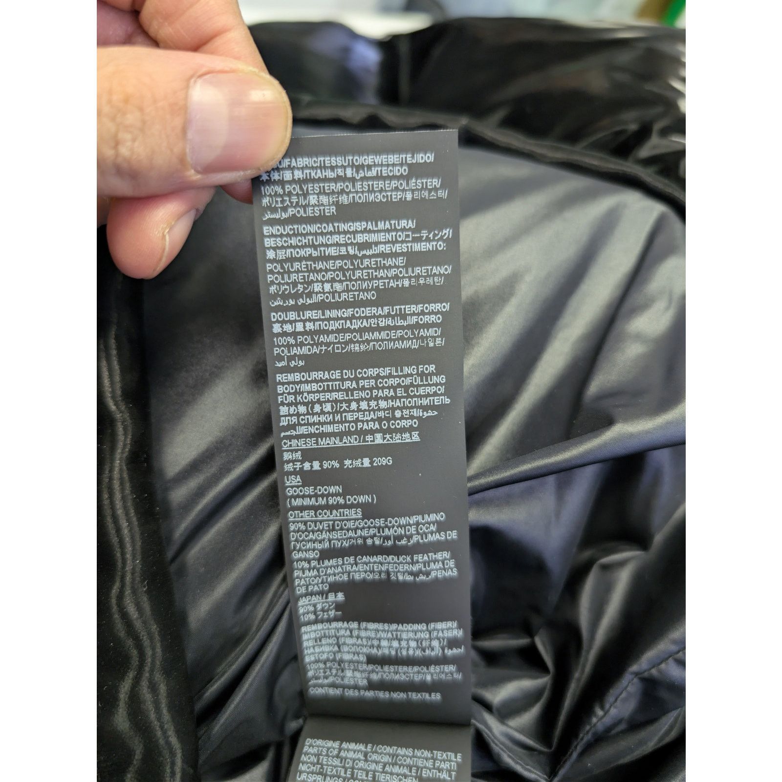 Saint Laurent Paris o1rshd1 CC20 Lacquered Down Puffer Jacket in black technical Size US M / EU 48-50 / 2 - 19 Thumbnail