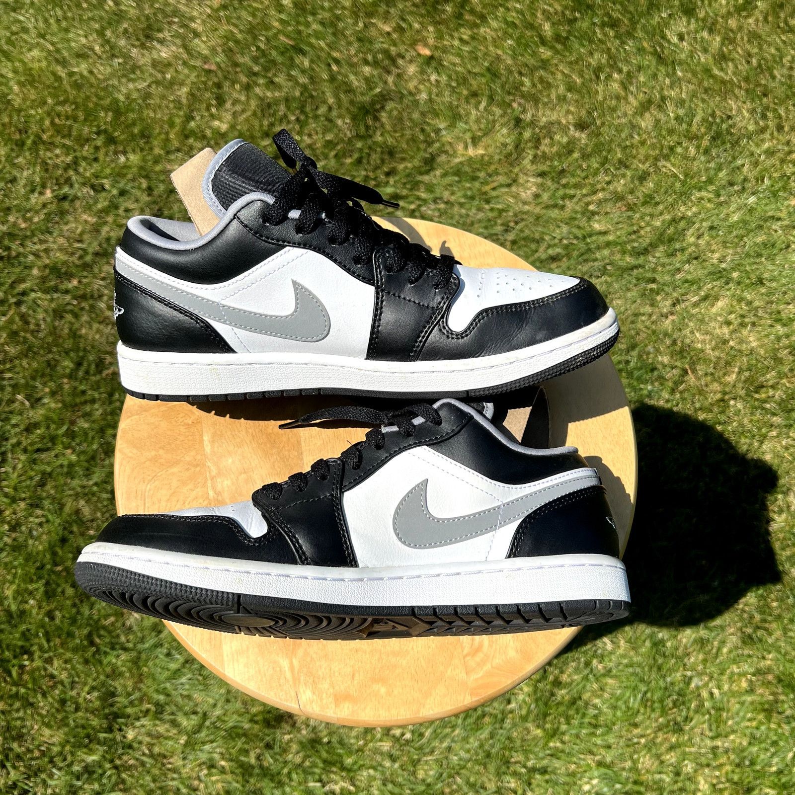 Jordan Brand × Nike Nike Air Jordan 1 Low Black Medium Grey Men's Shoes Size 8.5 Size US 8.5 / EU 41-42 - 2 Thumbnail