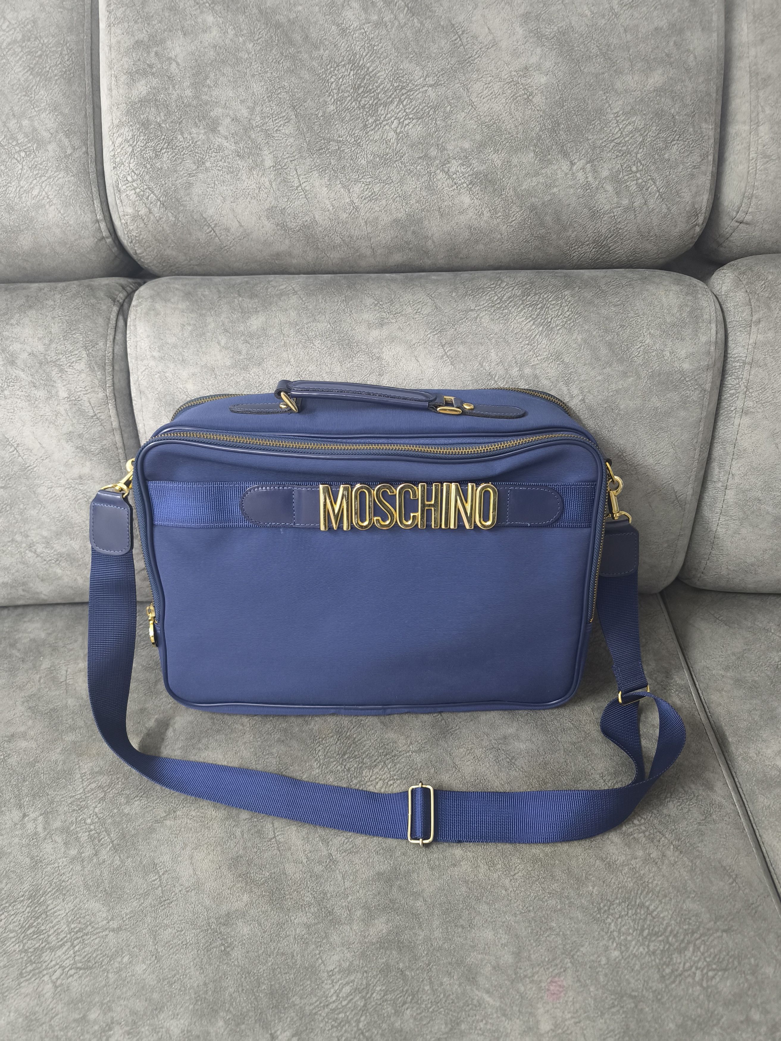 Moschino Vintage Moschino Shoulder Bag – Navy with Gold Hardware Size ONE SIZE - 1 Thumbnail