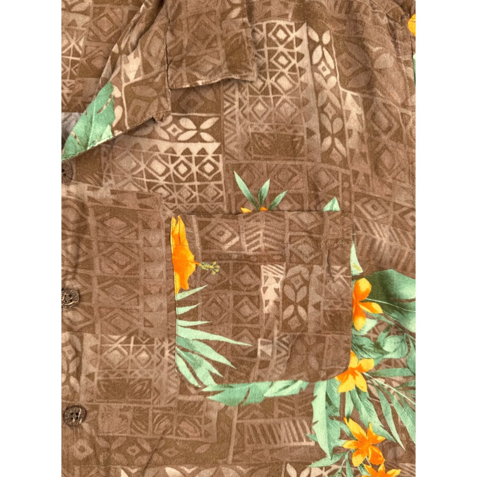 Vintage Junction West Button-Up Shirt Adults 2XL Brown Floral Tile Rayon Hawaiian Men's Size US XXL / EU 58 / 5 - 6 Thumbnail