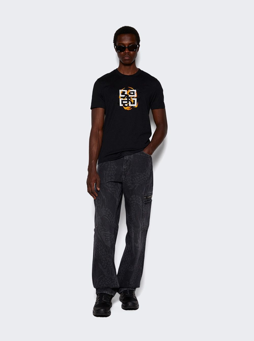 Givenchy o1mle0326 Slim Fit T-Shirt in Black Size US XXL / EU 58 / 5 - 2 Thumbnail