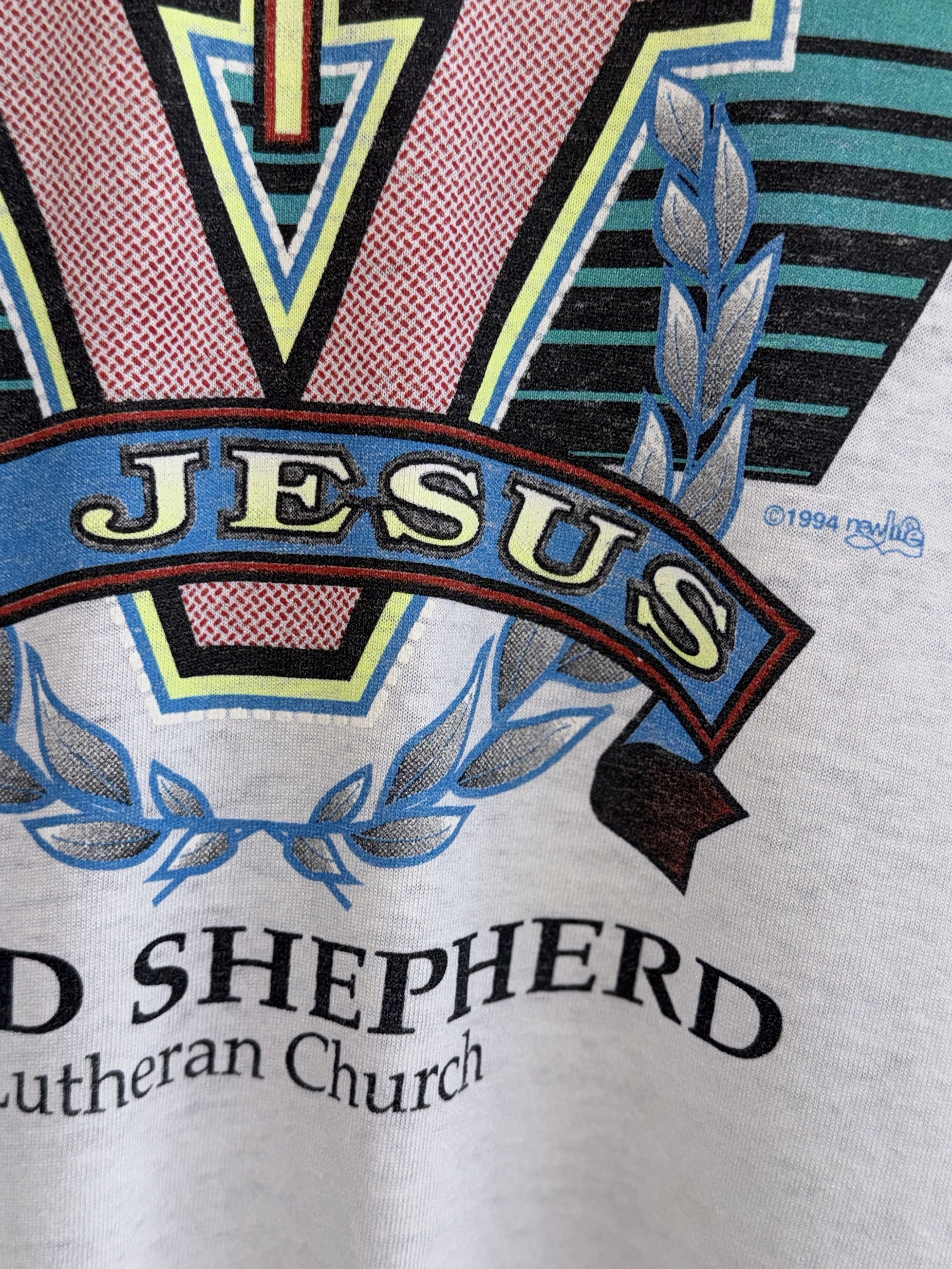 Vintage Shepherd Lutheran Church VICTORY IN JESUS Vintage T-Shirt Size US L / EU 52-54 / 3 - 3 Thumbnail