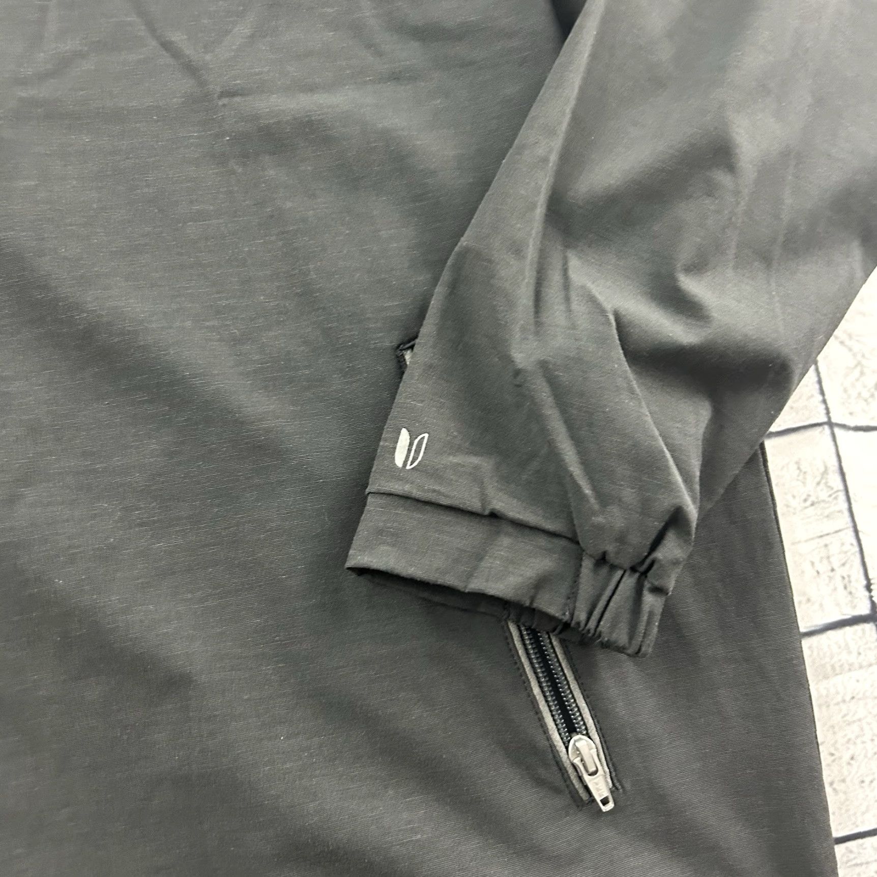 Vintage Linksoul Full Zip Windbreaker Jacket Men's XL Gray Golf Activewear Windbreaker Full Zip Size US XL / EU 56 / 4 - 2 Thumbnail