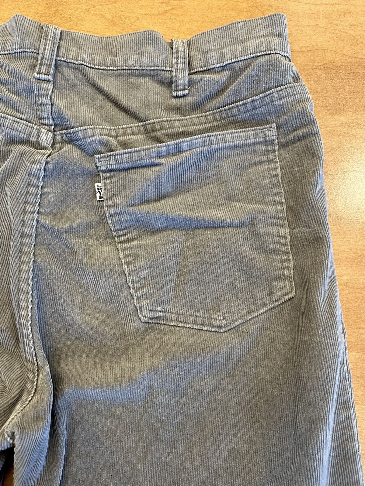 Levi's × Levi's Vintage Clothing × Vintage Vintage (1985) never-worn Levi’s flat-front corduroys Size US 34 / EU 50 - 4 Thumbnail