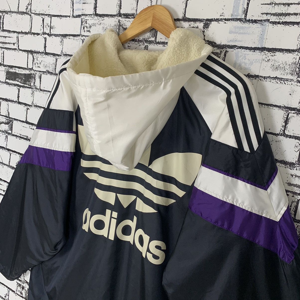 Adidas Adidas Back Print Big Logo Windbreaker Size M / US 6-8 / IT 42-44 - 8 Thumbnail