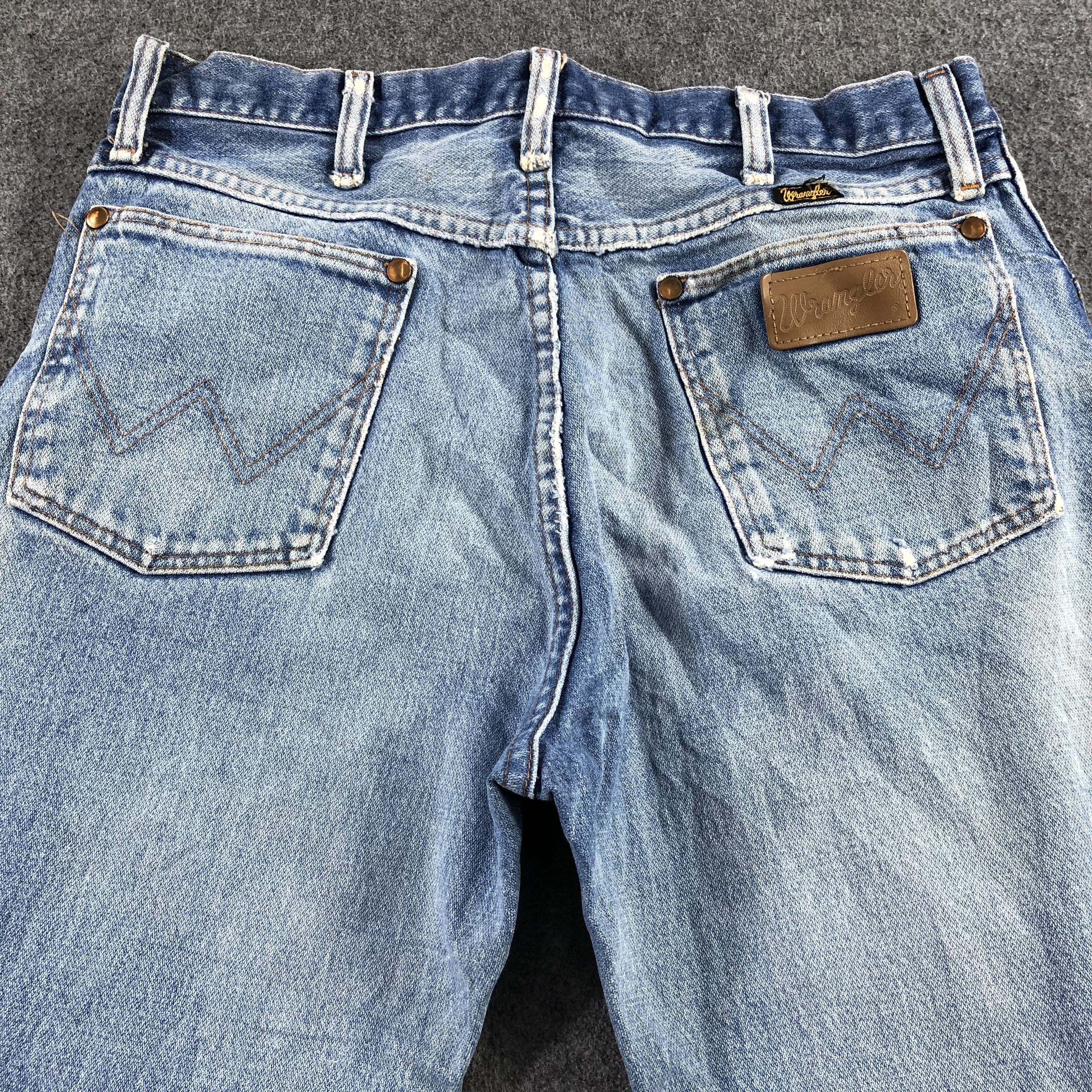 Vintage Vintage Blue Wash Wrangler Jeans-J2415 Size US 31 - 4 Thumbnail