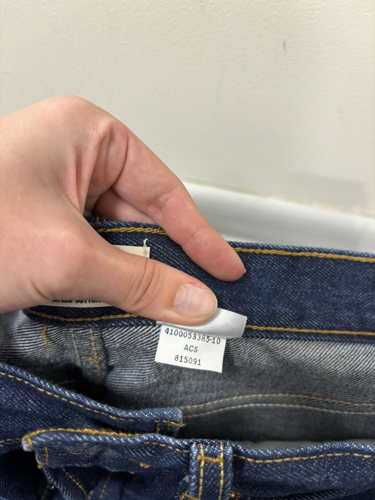 Levi's Vintage Levi’s 501 Straight Leg Button-Fly Blue Denim Jeans Size US 32 / EU 48 - 16 Thumbnail
