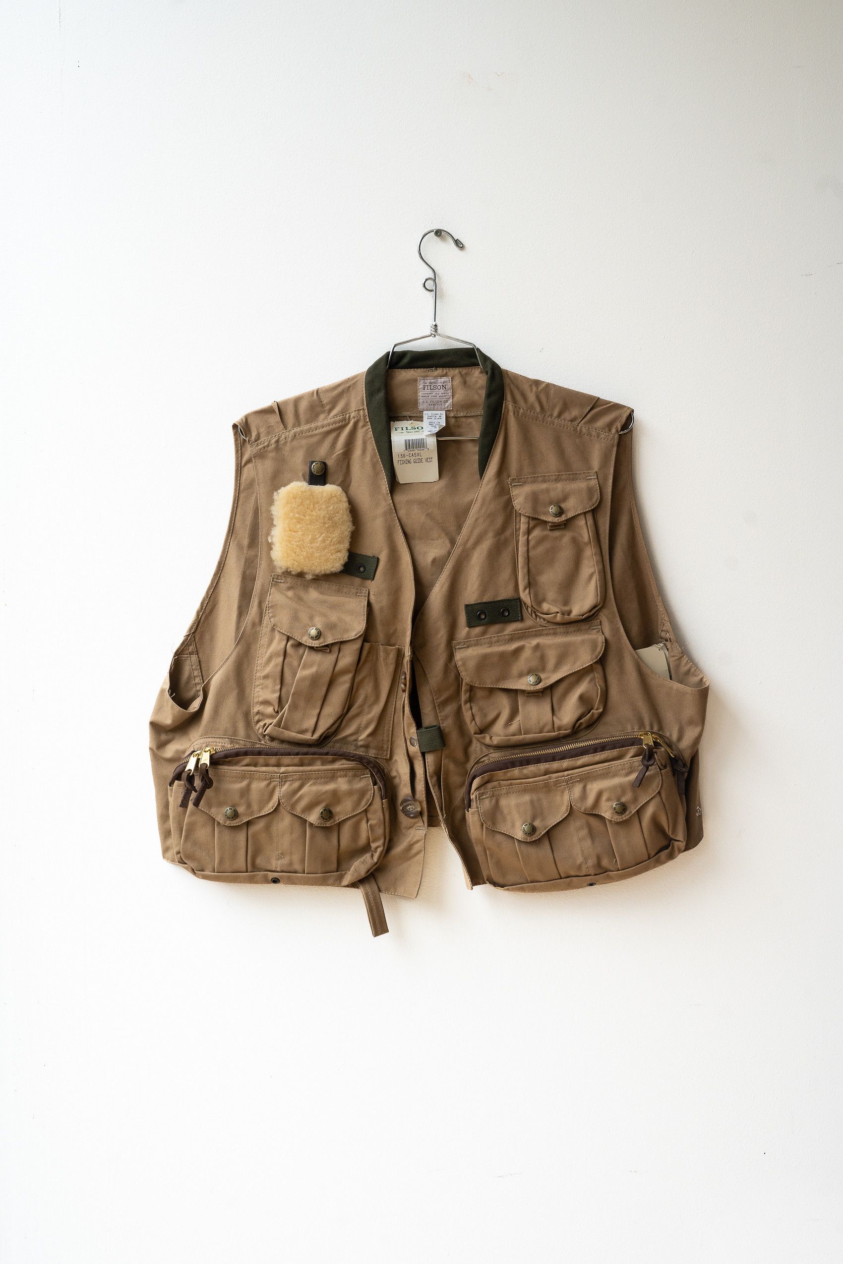 FISHING GUIDE VEST – Filson Europe