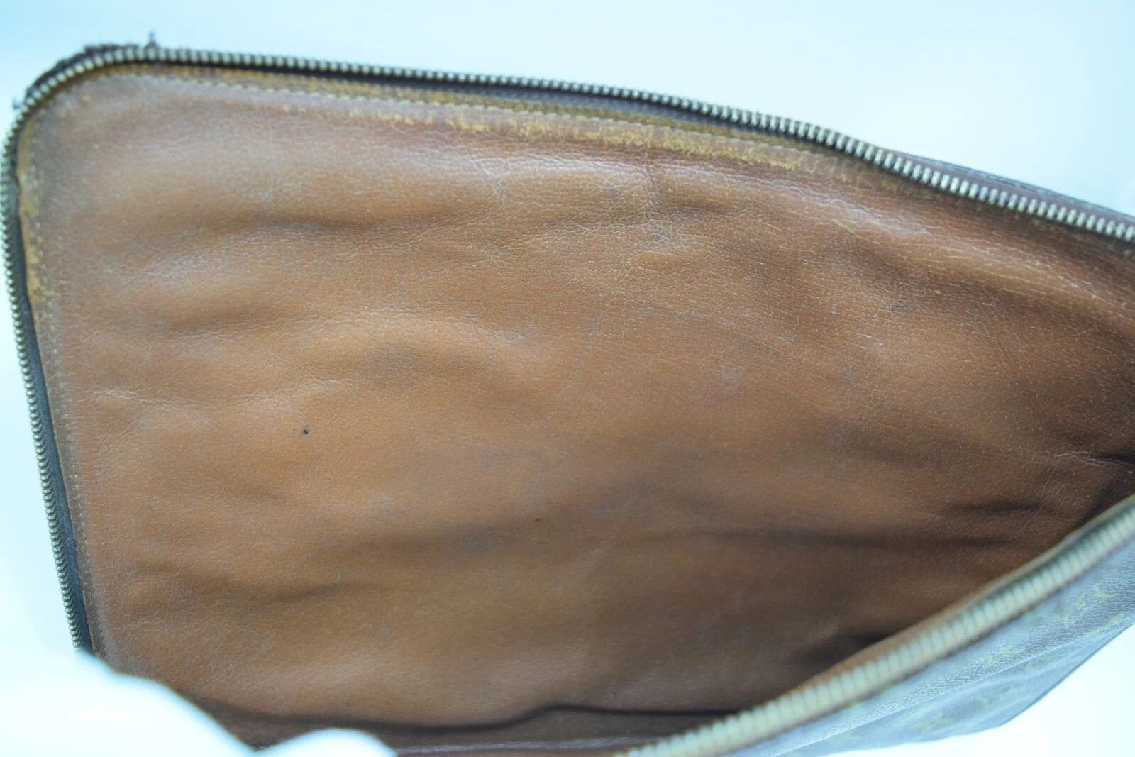 Louis Vuitton Louis Vuitton Porte Documents 38 Clutch Bag Monogram M53456 Size ONE SIZE - 16 Thumbnail