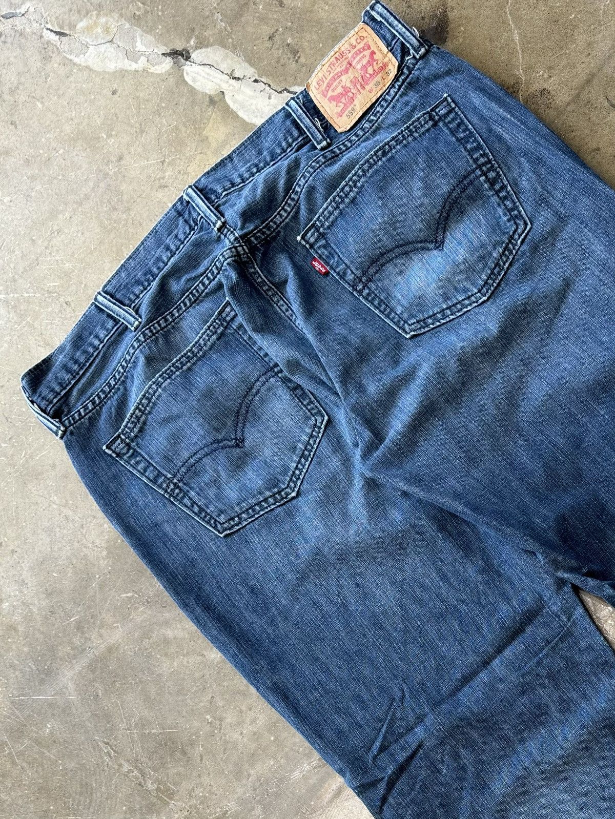 Levi's Vintage Levi's 559 Jeans Sz. 38x32 Size US 38 / EU 54 - 1 Thumbnail