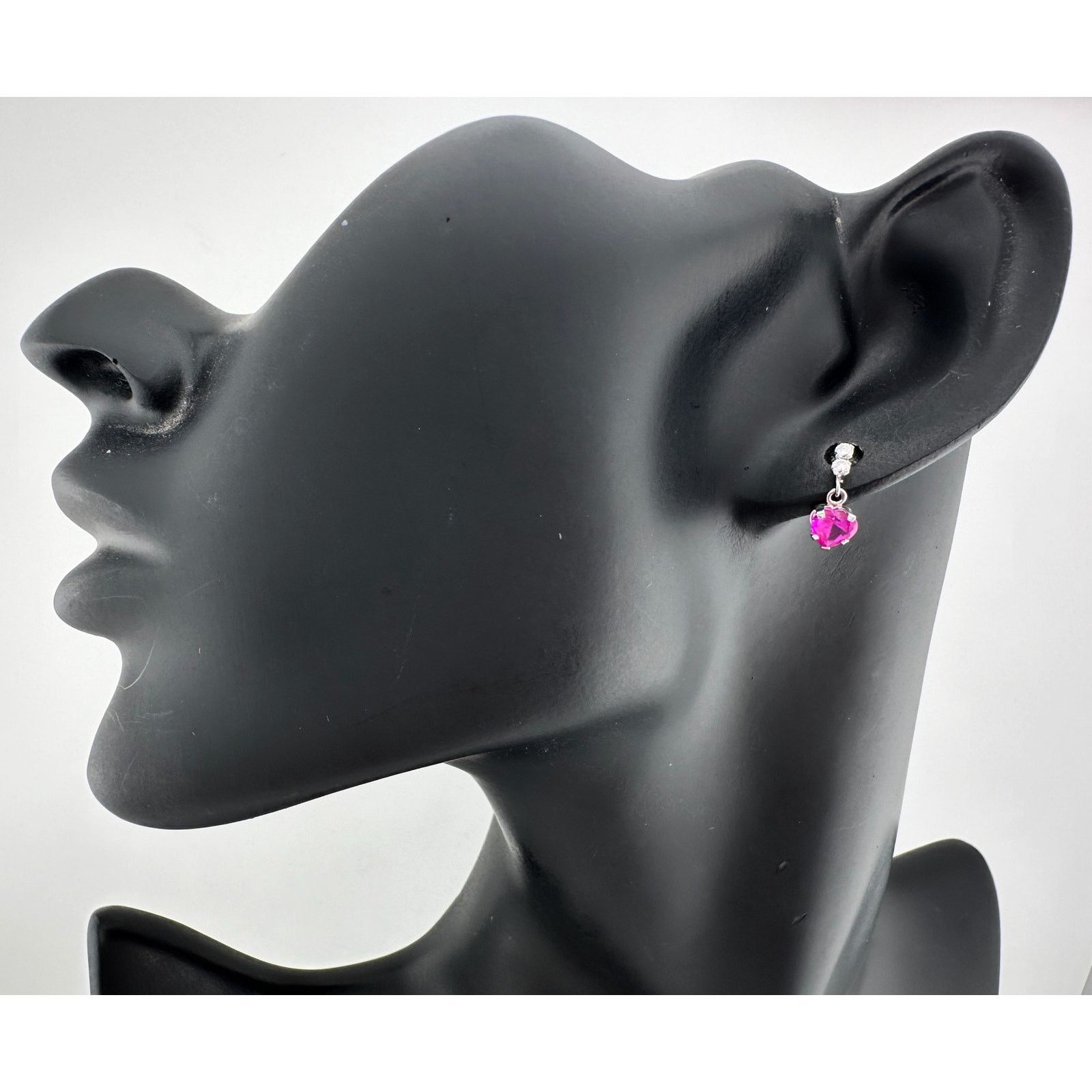 Other 10kt White Gold Pink Sapphire Heart Dangle Earrings Size ONE SIZE - 4 Thumbnail