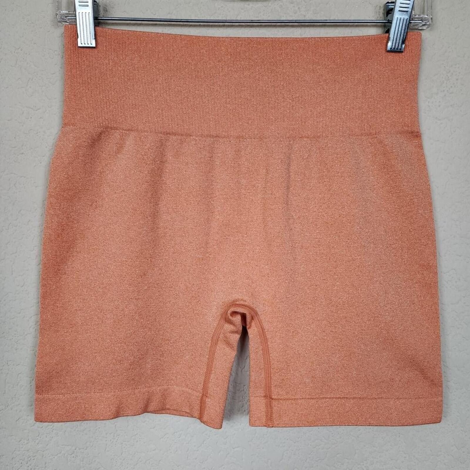 Other Large Orange Stretchy Athletic Shorts Size 36" / US 14 / IT 50 - 1 Thumbnail
