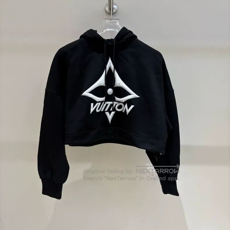 Louis Vuitton Louis Vuitton FW24 hooded print long-sleeve sweatshirt Size M / US 6-8 / IT 42-44 - 1 Thumbnail