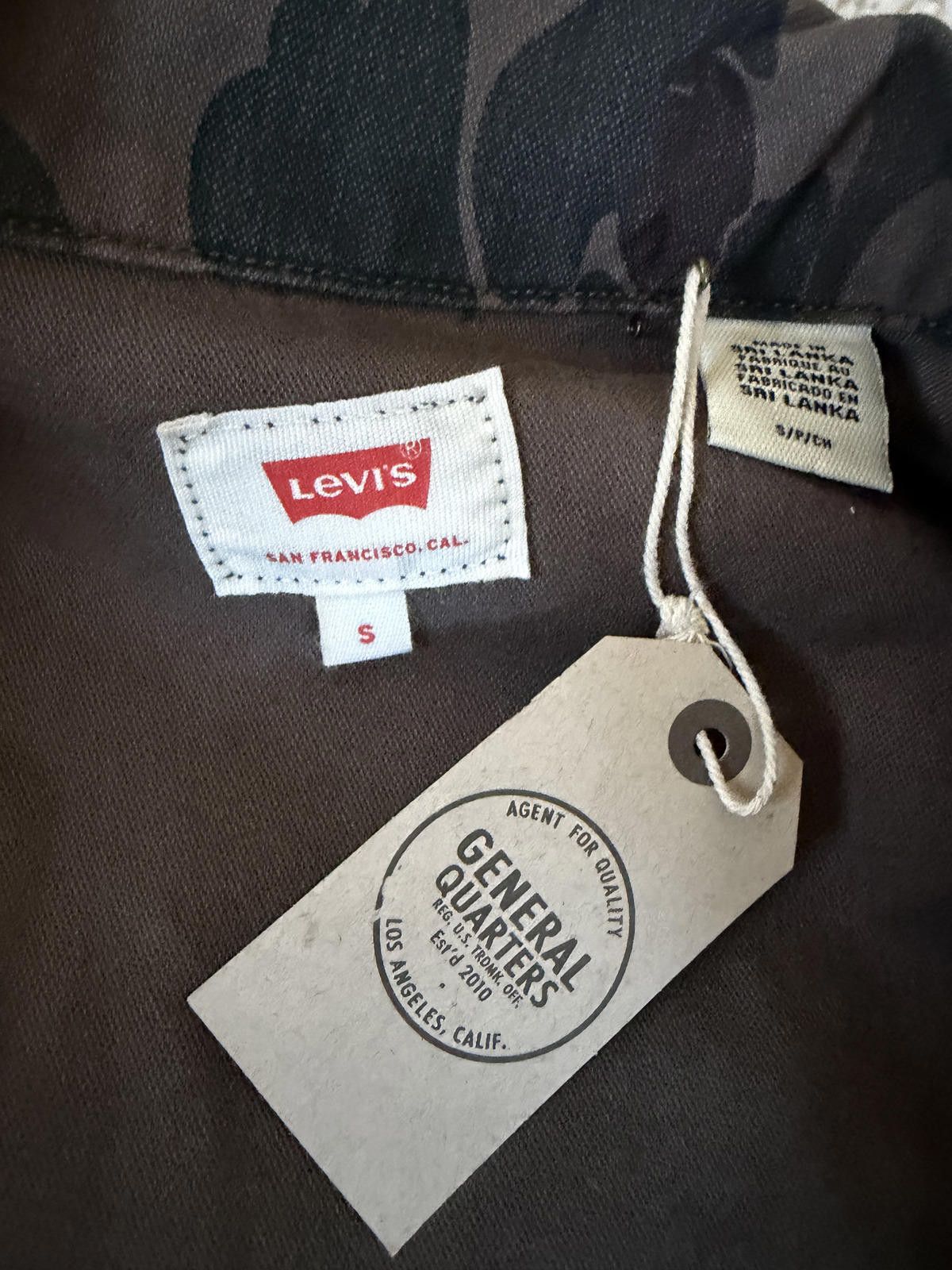 Levi's Levi's Camouflage Button-Up Jacket Size Small NWT Size US S / EU 44-46 / 1 - 3 Thumbnail
