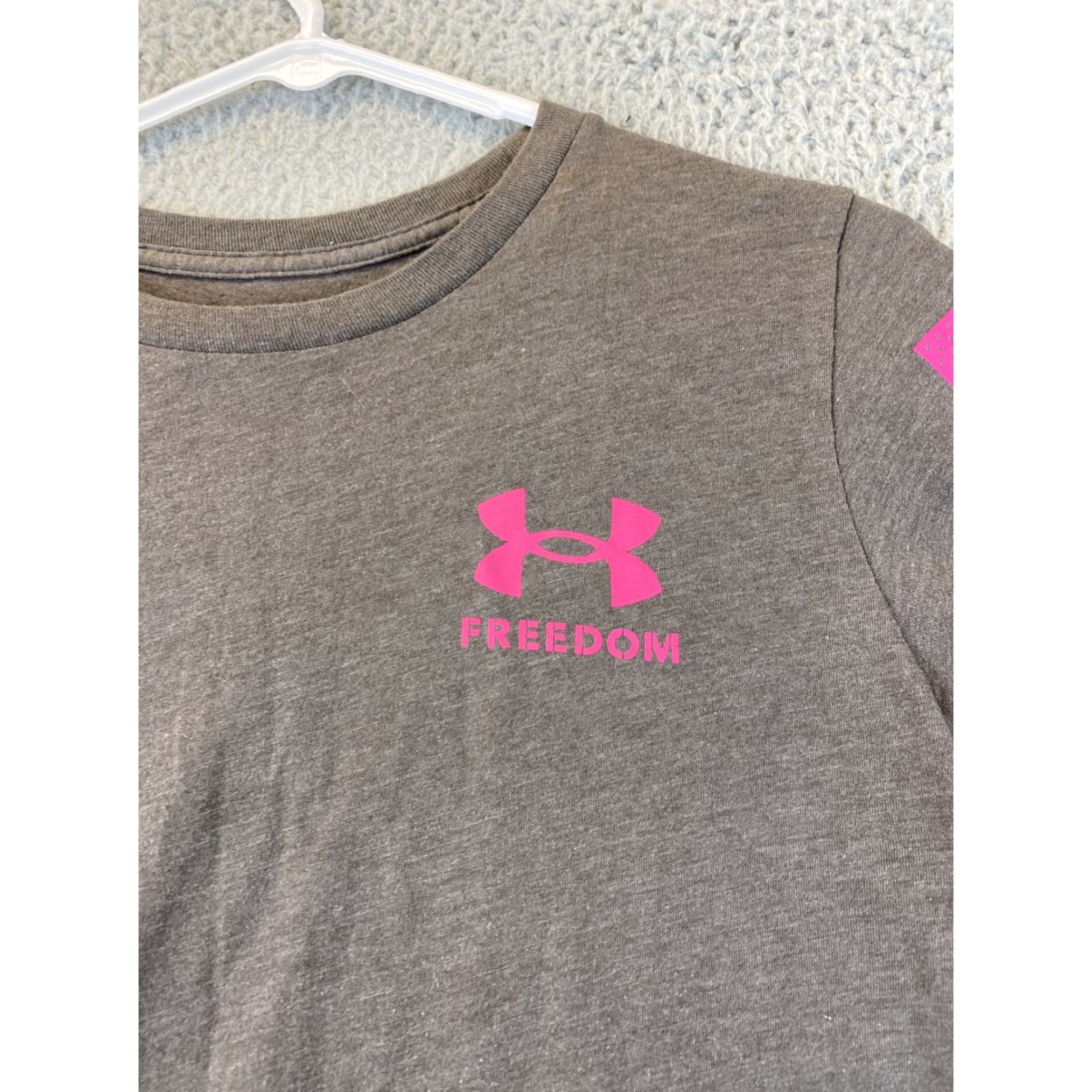 Under Armour Under Armour Shirt Women M Brown Short Sleeve Crew Neck Breathable HeatGear Gym & Training 74-34 Size M / US 6-8 / IT 42-44 - 2 Thumbnail
