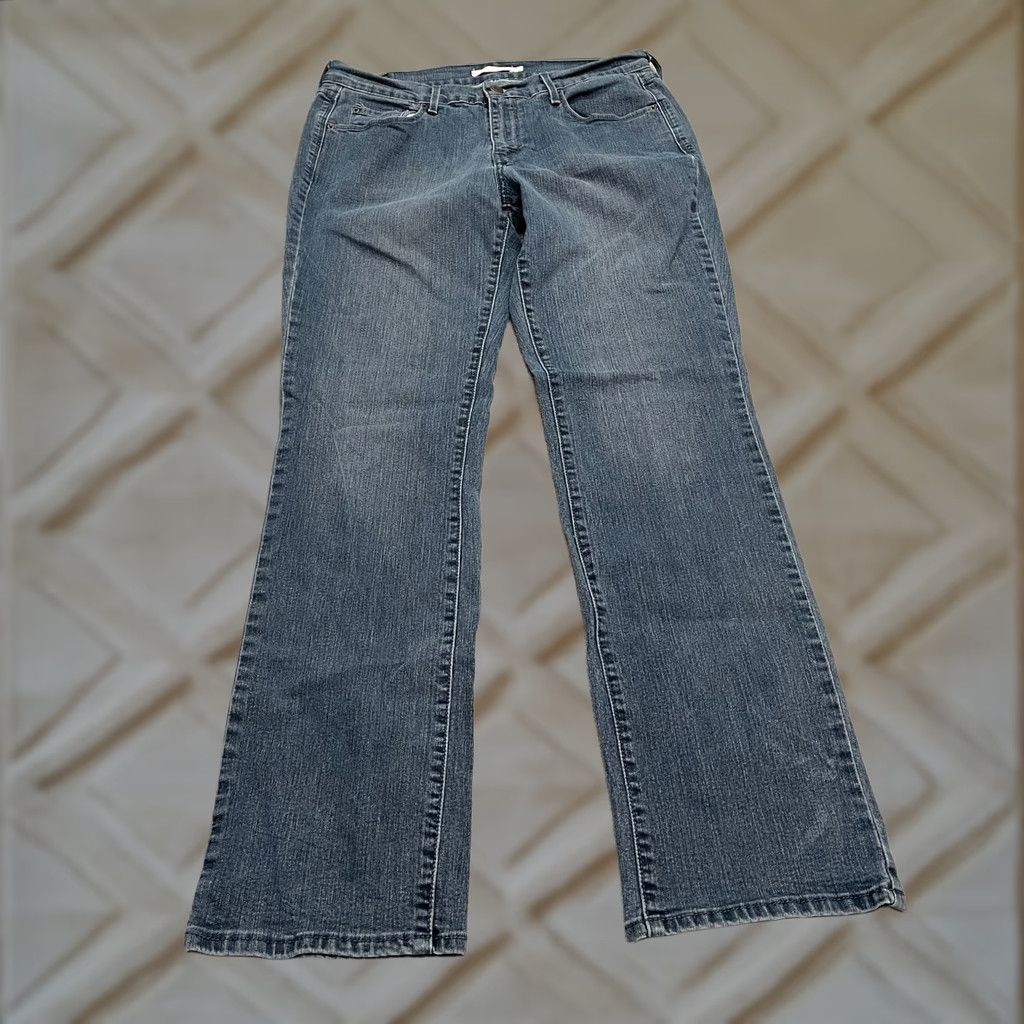 Levi's Levi's 505 Straight Denim Jeans Womens 10 Blue Cotton Casual Mid Rise 31 Inseam 30.5 in 5-Pocket Size 32" / US 10 / IT 46 - 1 Thumbnail