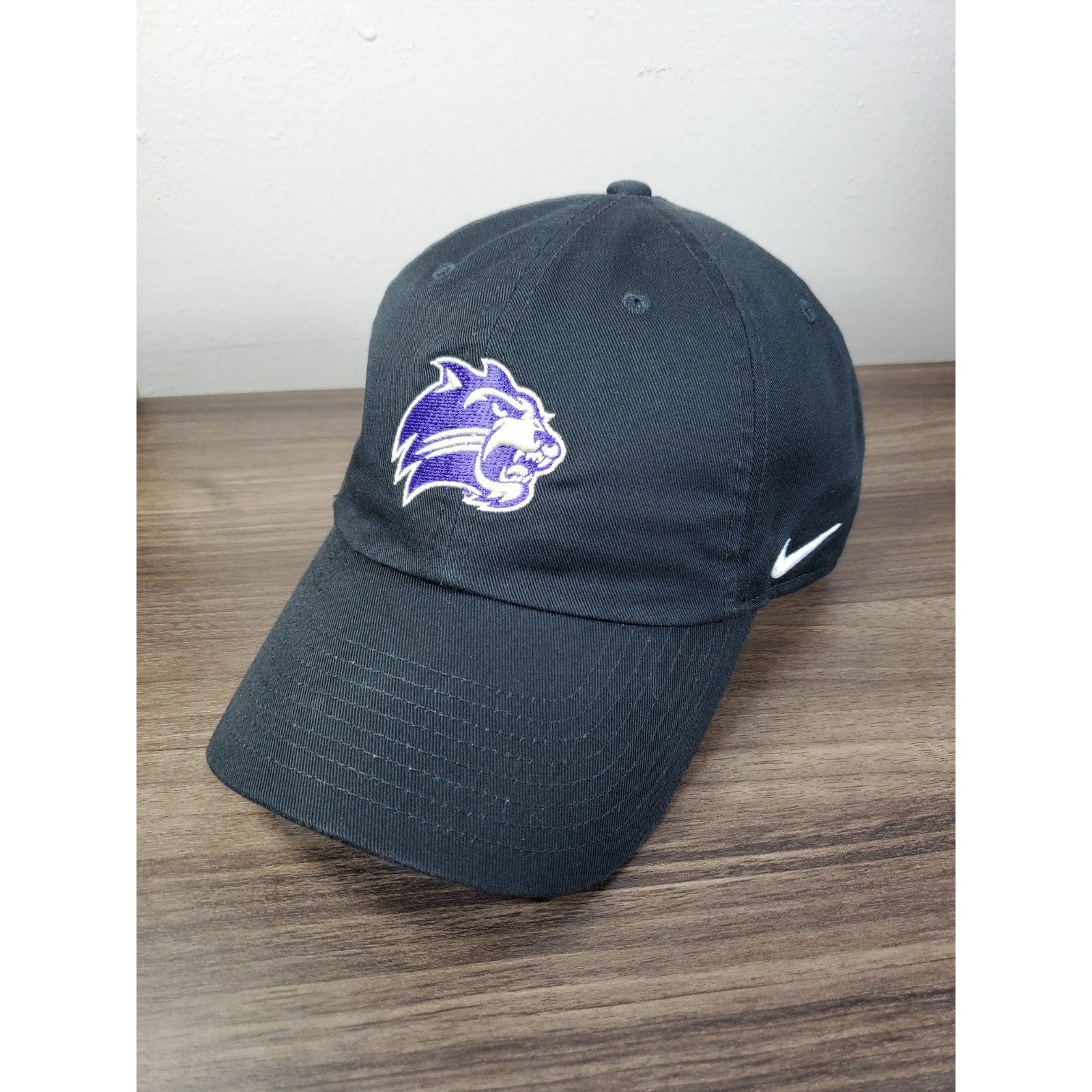 NCAA × Nike Western Carolina Catamounts Hat Cap Swoosh Football Size ONE SIZE - 1 Thumbnail