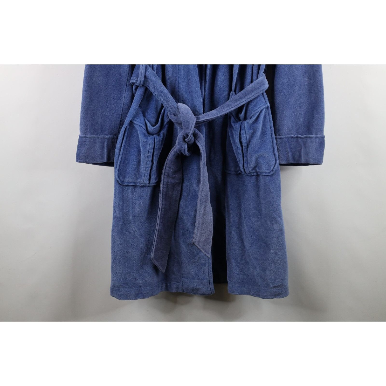 Vintage Vintage 50s Rockabilly Distressed Belted Velour Bath Robe Size US M / EU 48-50 / 2 - 3 Thumbnail