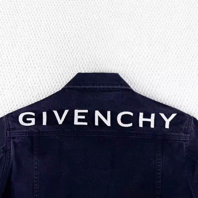 Givenchy Givenchy Black Washed Distressed Button Back Embroidered L Size US S / EU 44-46 / 1 - 4 Thumbnail
