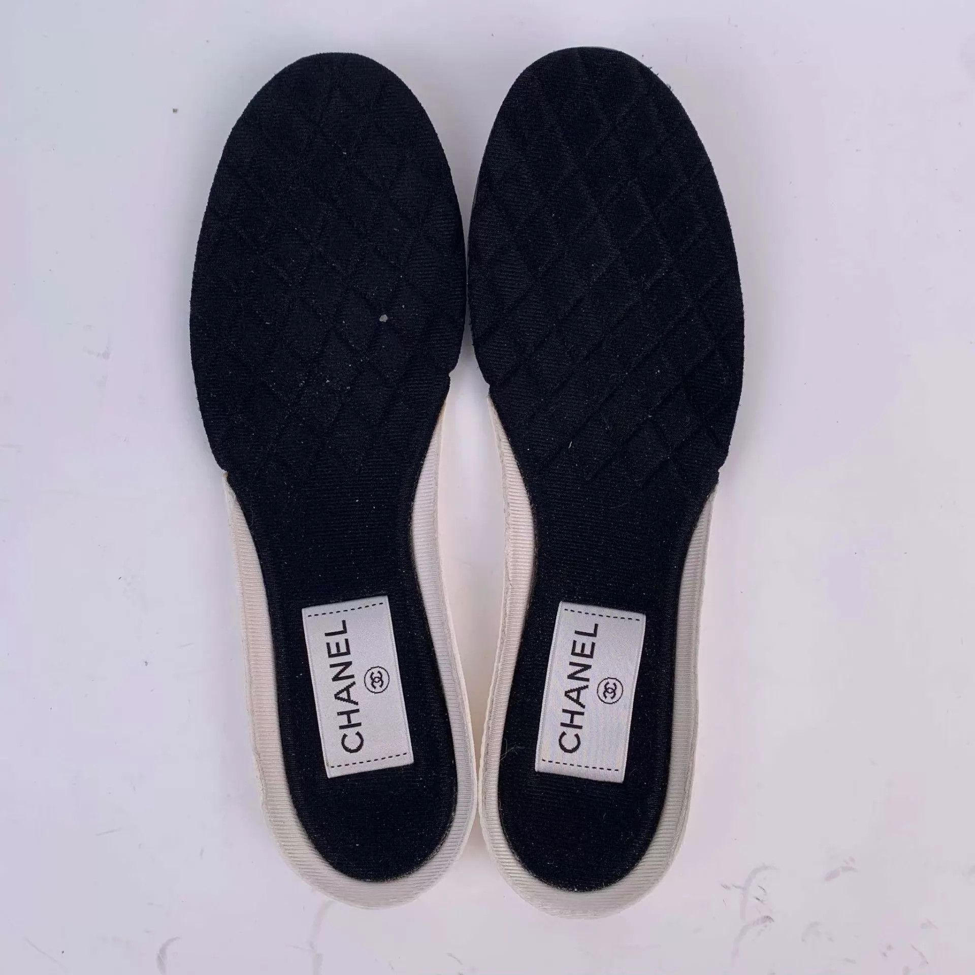Chanel CHANEL Silver Horn King sneakers 38 260423ZXYMM01 Size US 7.5 / IT 37.5 - 5 Thumbnail