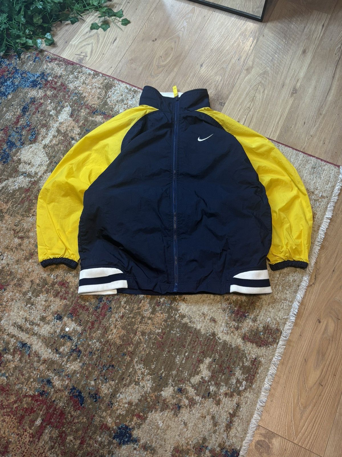90s Nike Vintage Nylon Jacket Big Swoosh Logo Back Rare Y2K